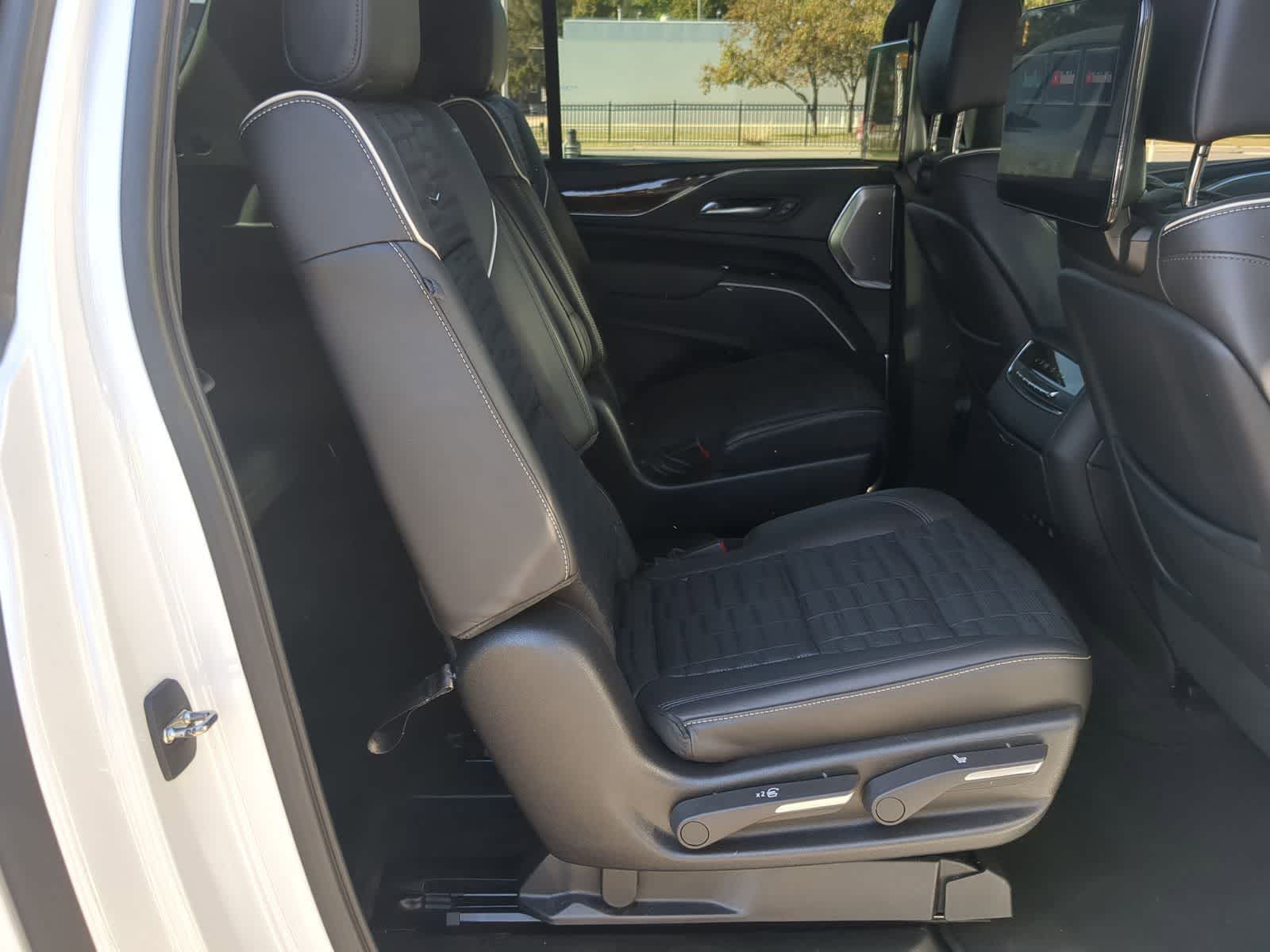 Thumbnail: 2023 Cadillac Escalade - 27