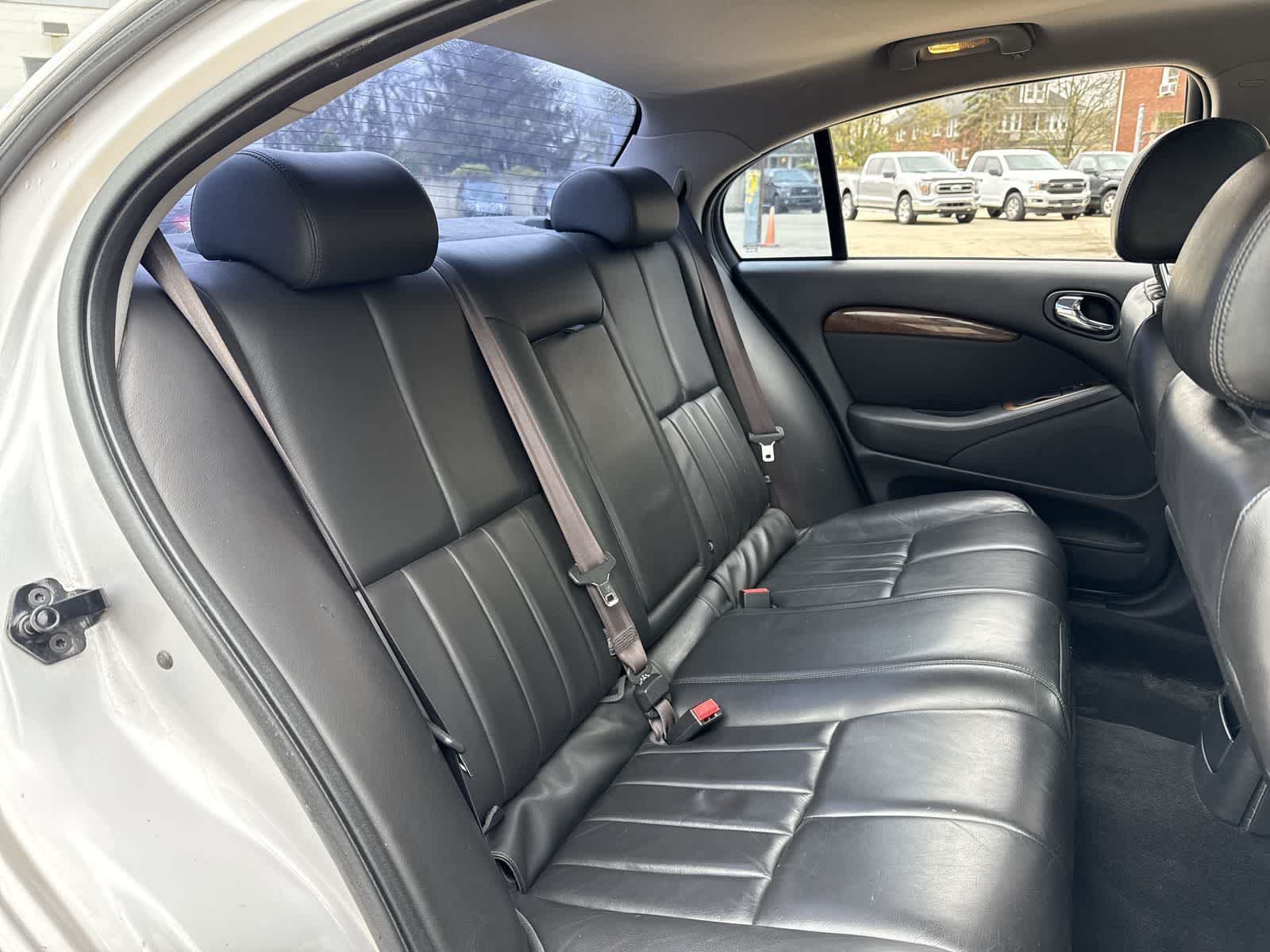 Thumbnail: 2003 Jaguar S-Type - 21