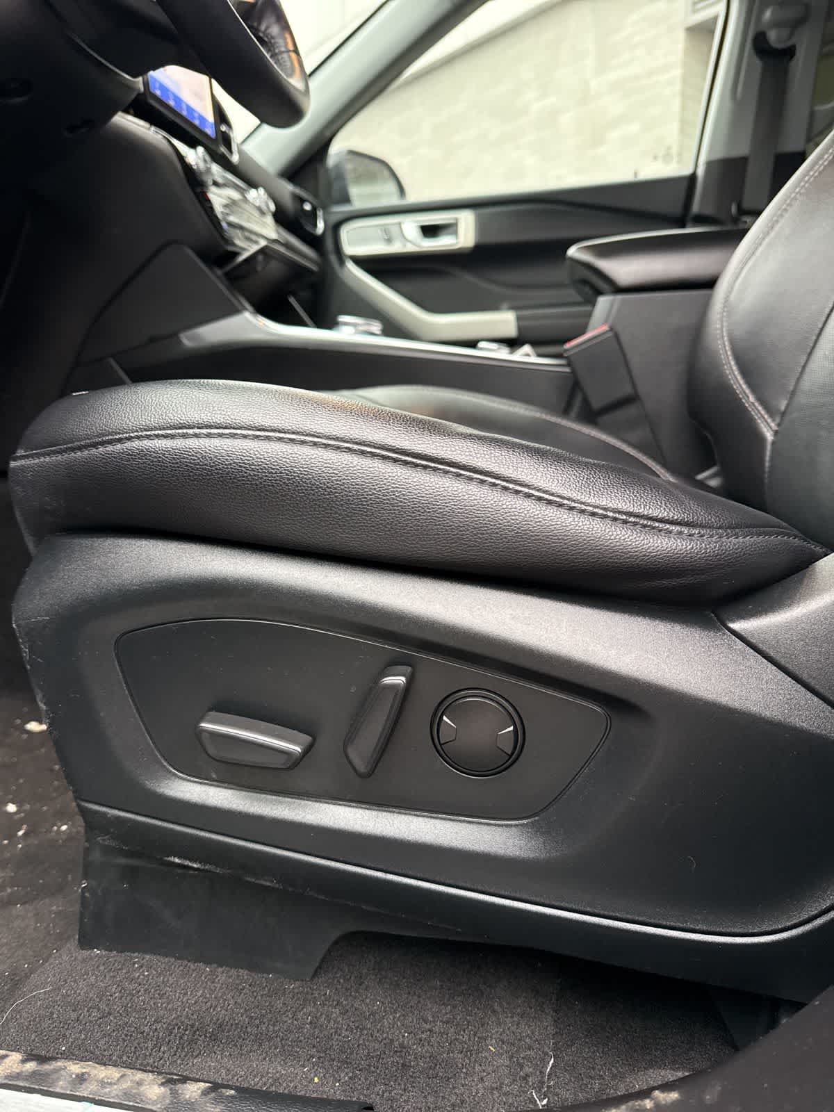 Thumbnail: 2023 Ford Explorer - 5