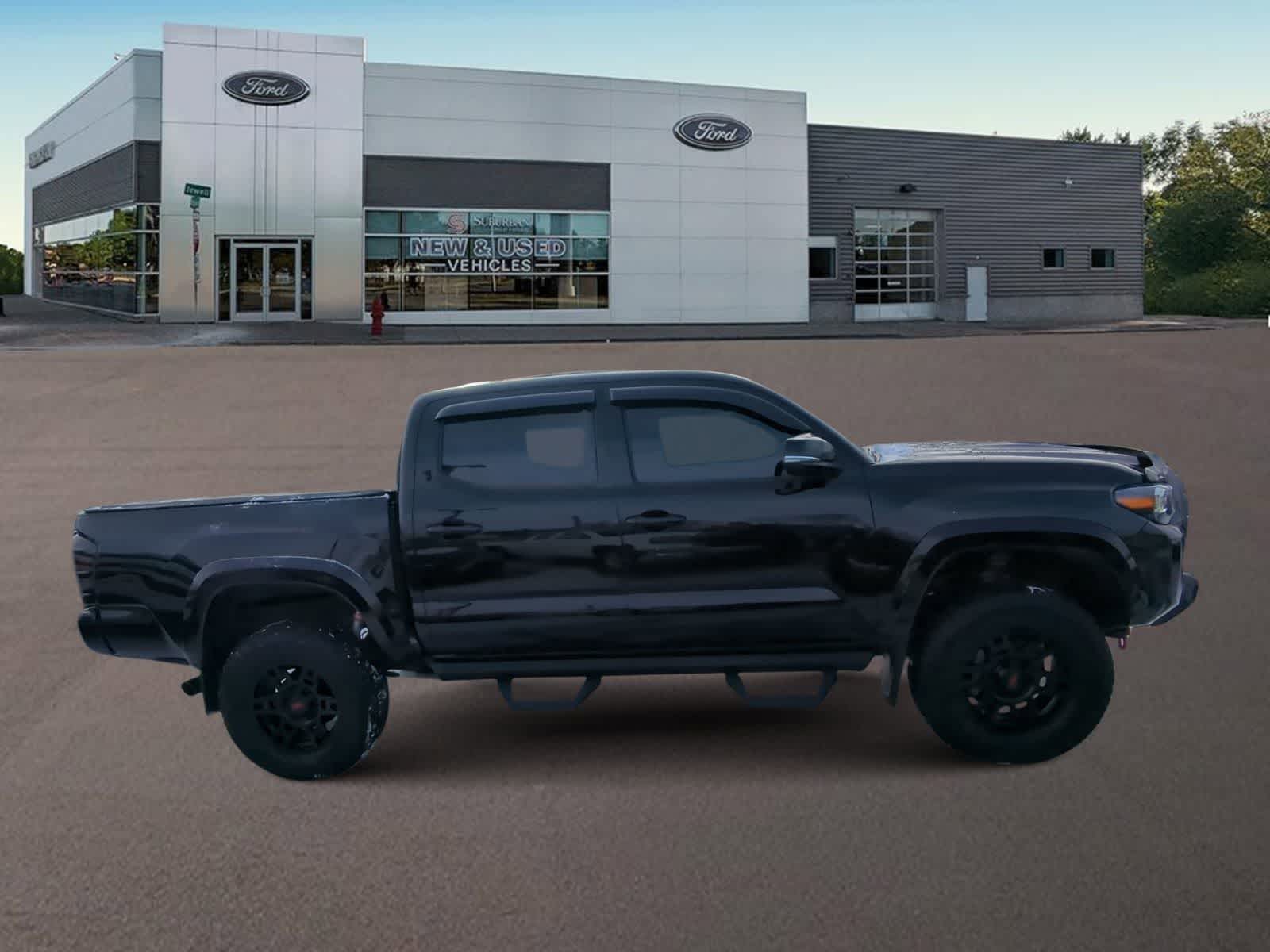 Thumbnail: 2023 Toyota Tacoma - 11