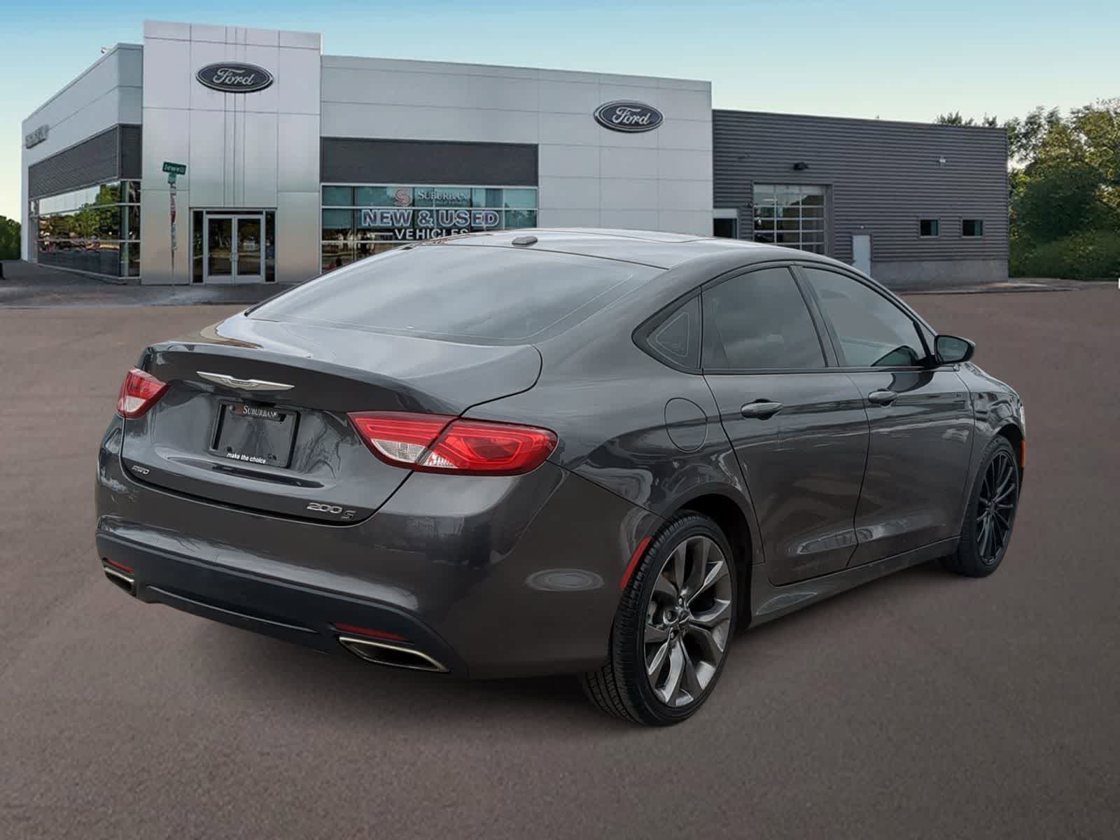 Thumbnail: 2016 Chrysler 200 - 11