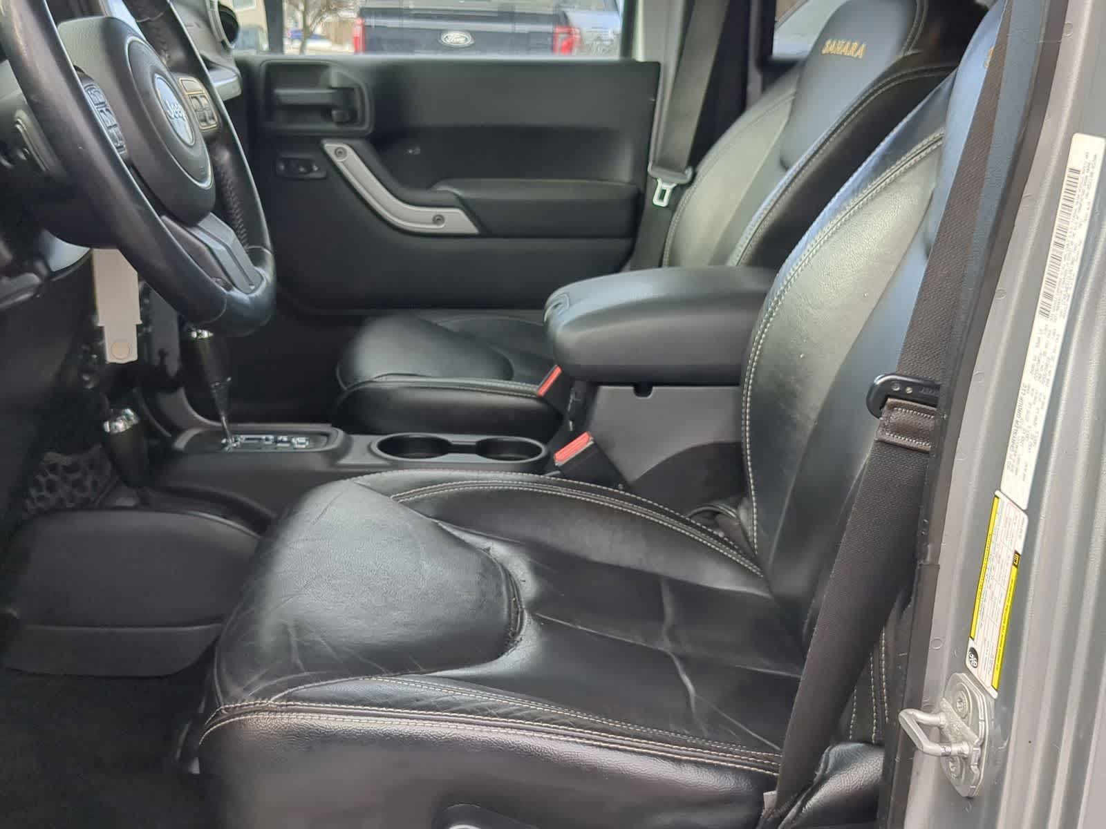 Thumbnail: 2013 Jeep Wrangler - 20