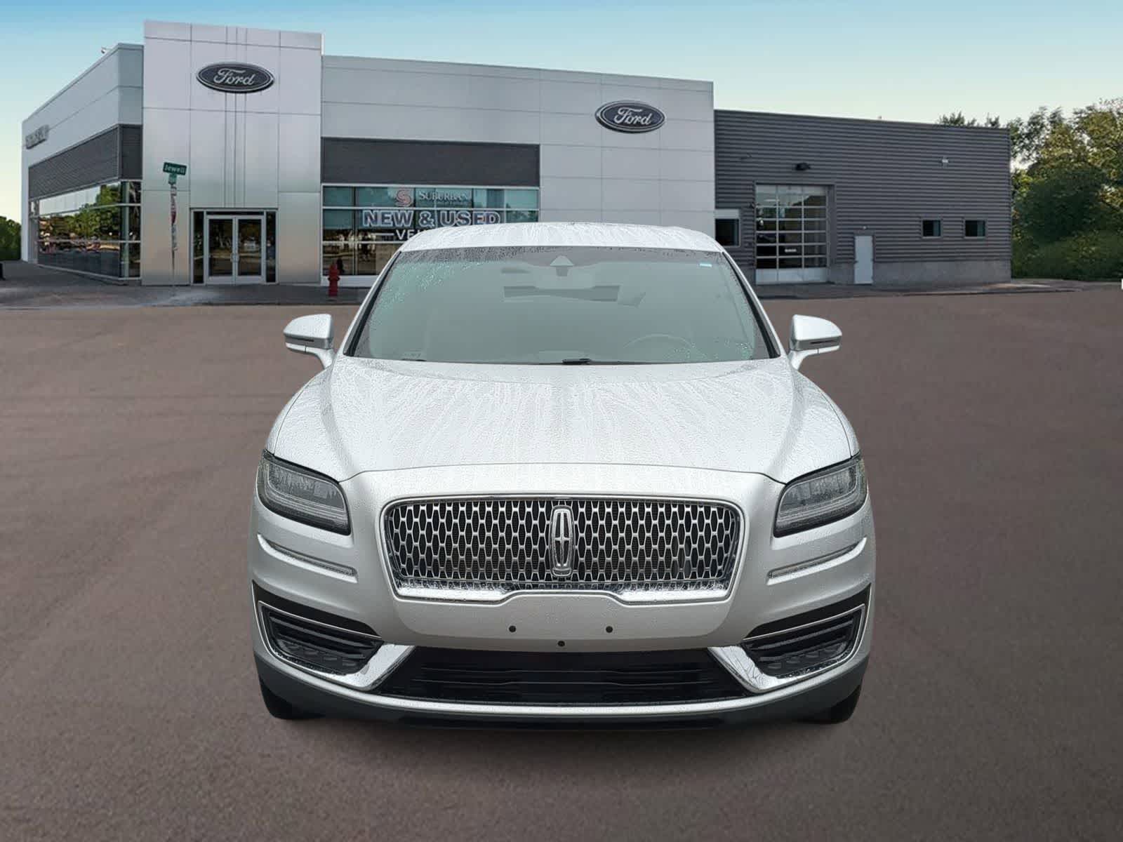 Thumbnail: 2019 Lincoln Nautilus - 3