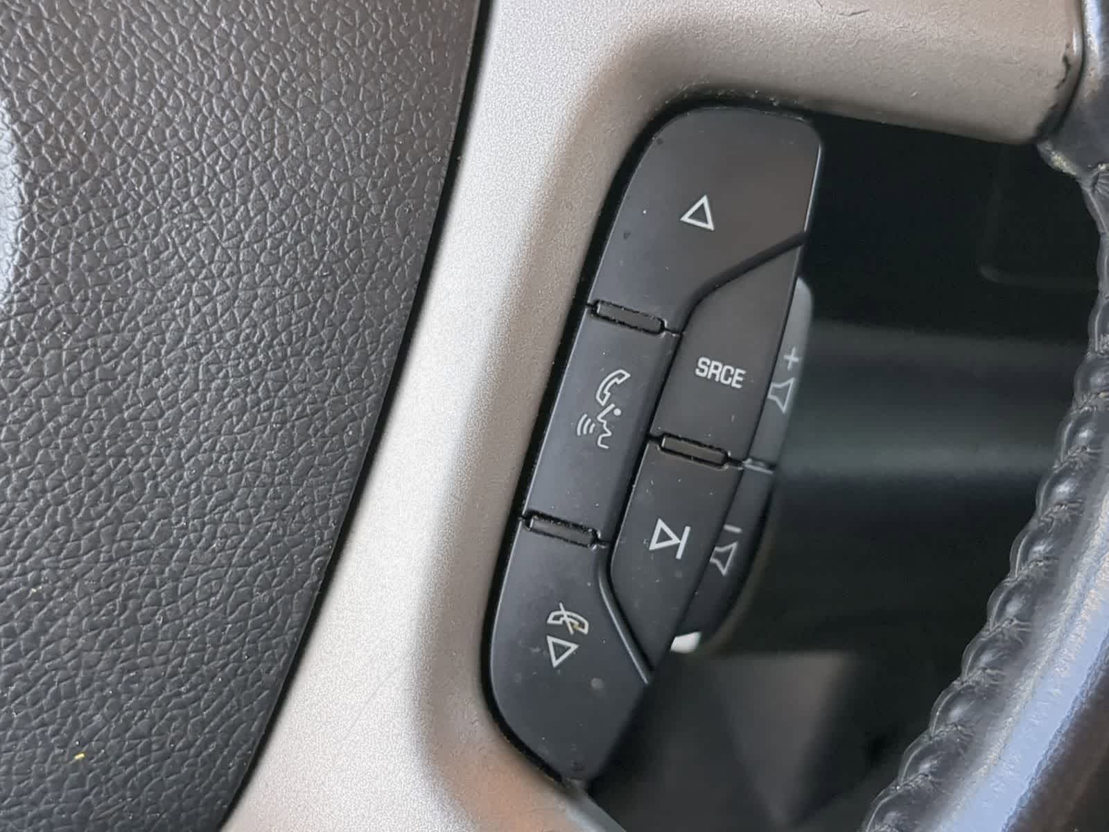 Thumbnail: 2011 Chevrolet Silverado 1500 - 31