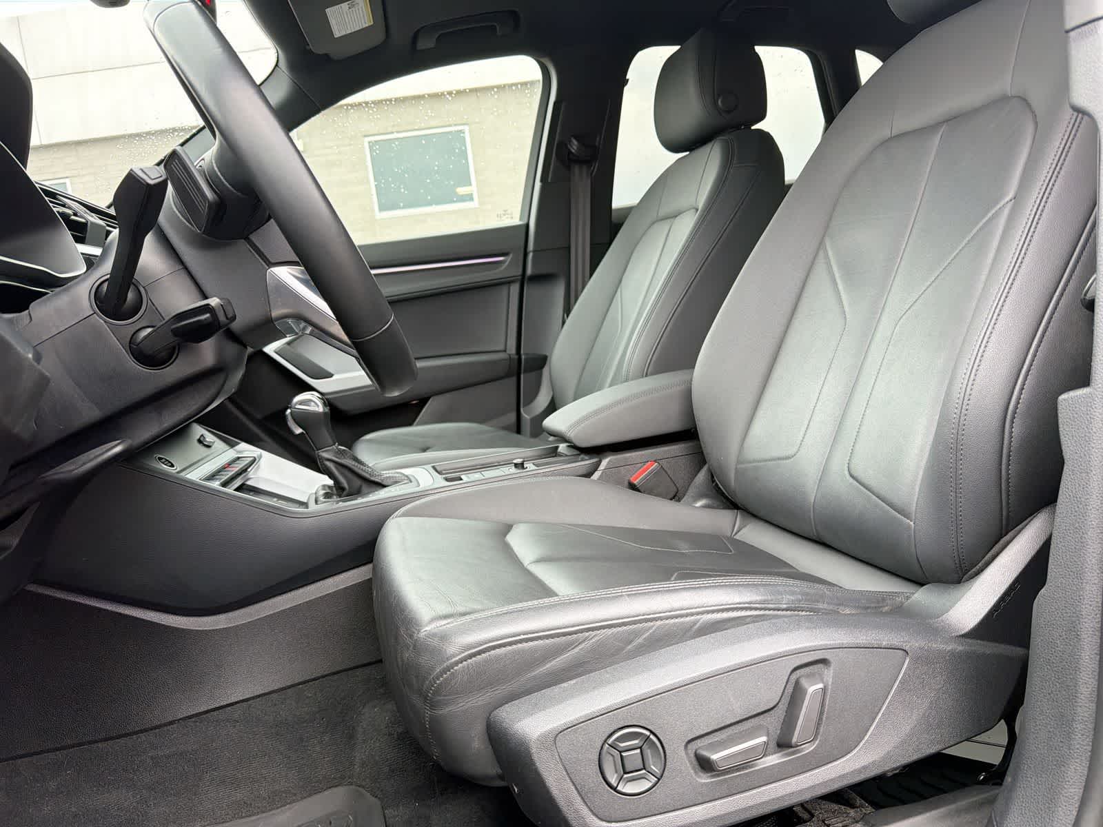 Thumbnail: 2021 Audi Q3 - 22