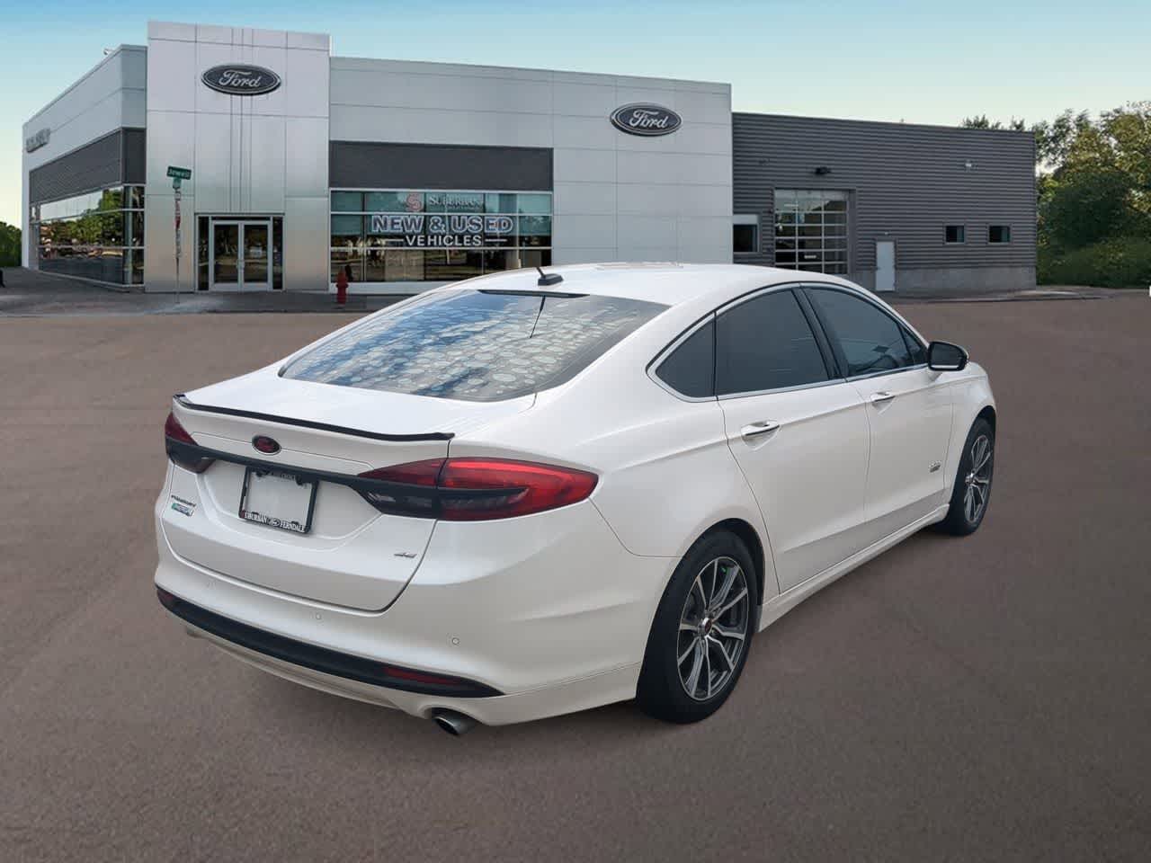 Thumbnail: 2017 Ford Fusion - 11
