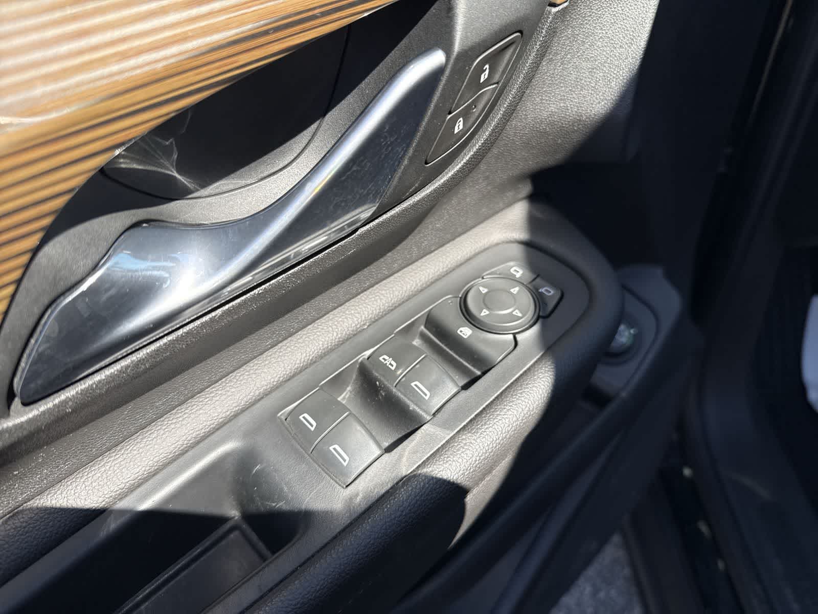 Thumbnail: 2020 GMC Terrain - 23