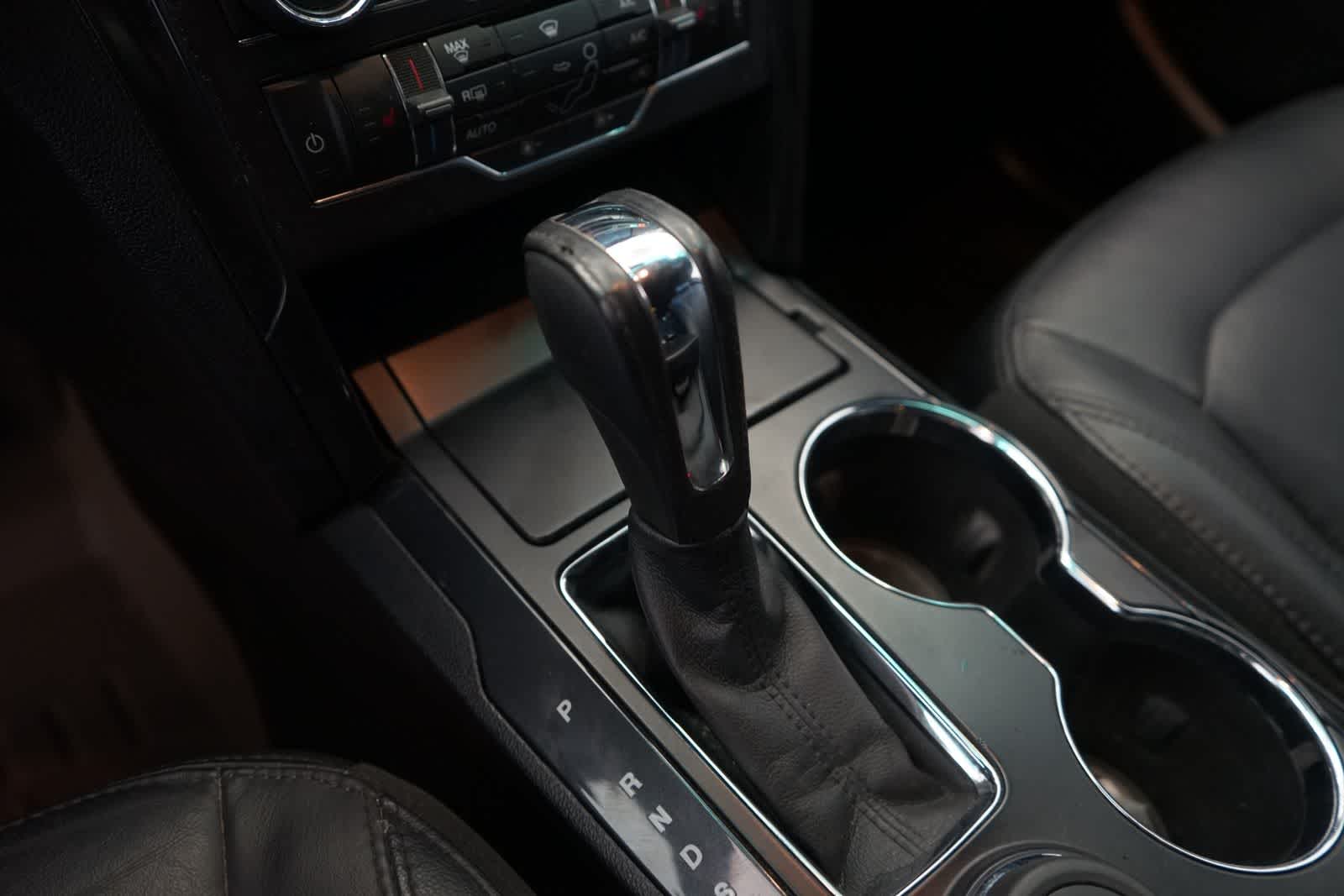 Thumbnail: 2016 Ford Explorer - 25