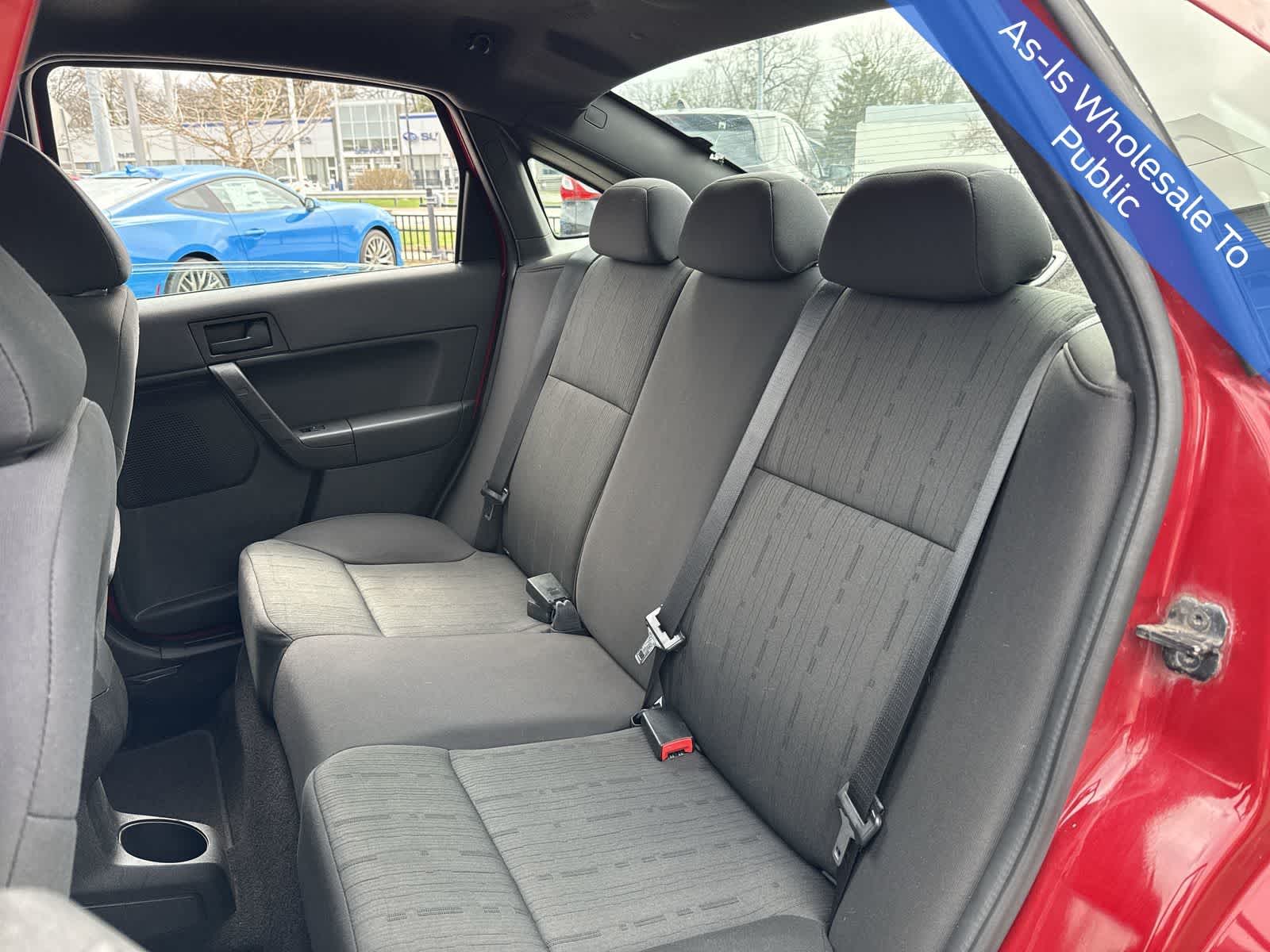 Thumbnail: 2011 Ford Focus - 21