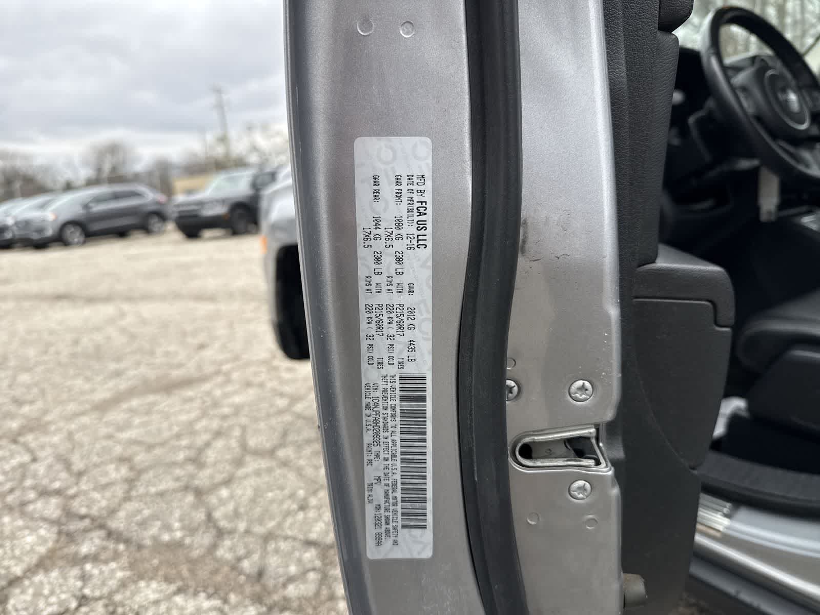 Thumbnail: 2017 Jeep Patriot - 38