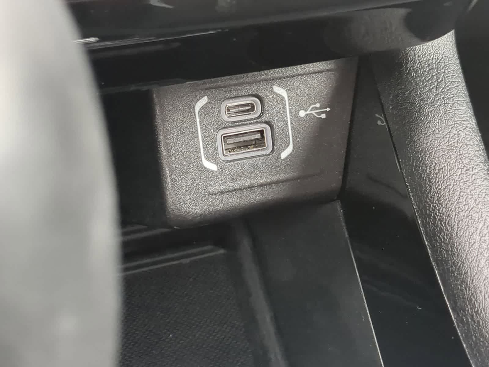 Thumbnail: 2022 Jeep Compass - 36