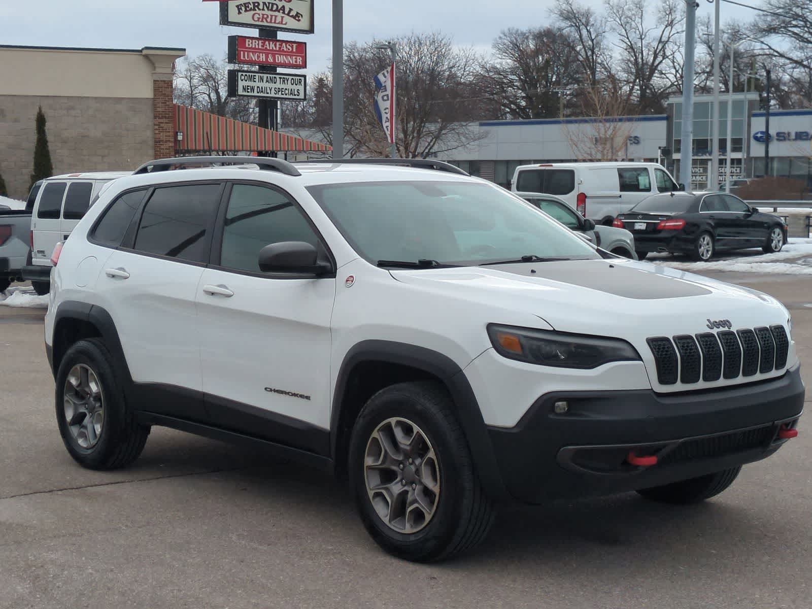 Thumbnail: 2020 Jeep Cherokee - 19