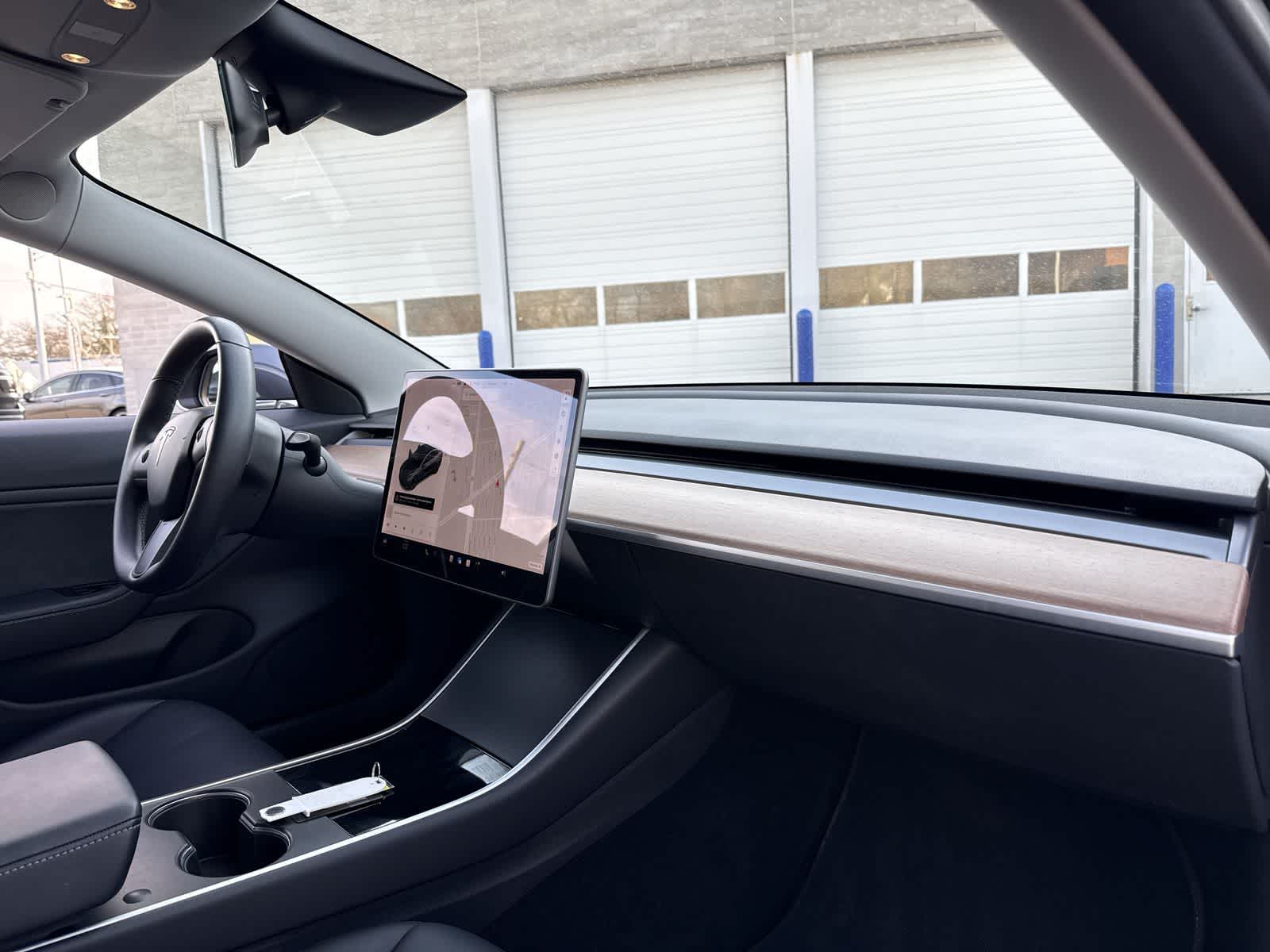 Thumbnail: 2018 Tesla Model 3 - 19