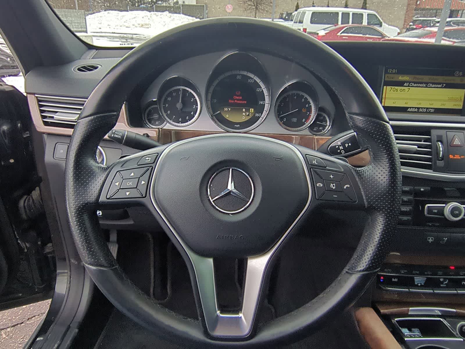 Thumbnail: 2012 Mercedes-Benz E-Class - 34