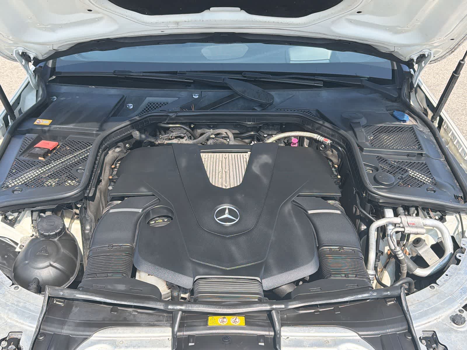 Thumbnail: 2015 Mercedes-Benz C-Class - 19