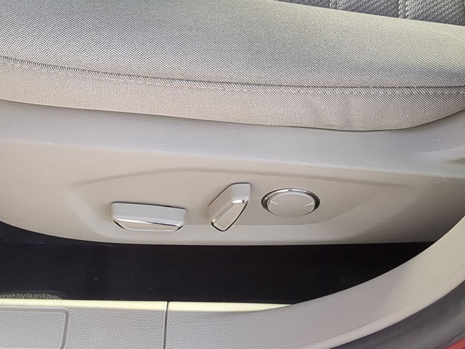 Thumbnail: 2019 Ford Fusion - 20