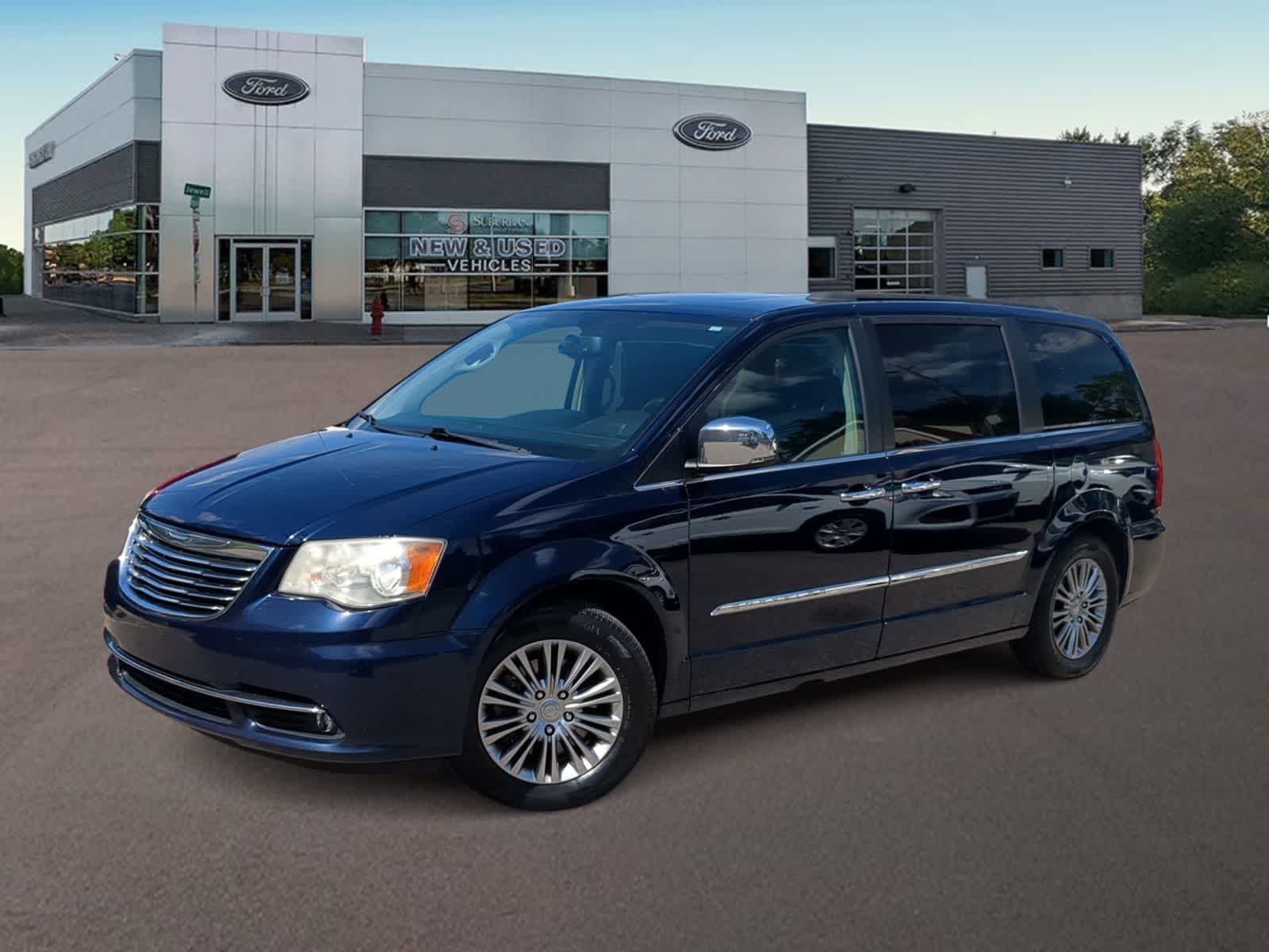 2013 Chrysler Town & Country Touring -
                  Ferndale, MI