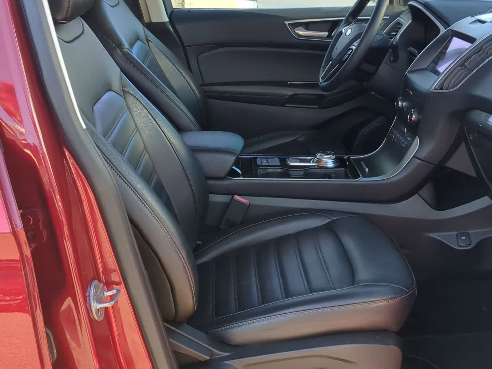 Thumbnail: 2019 Ford Edge - 26