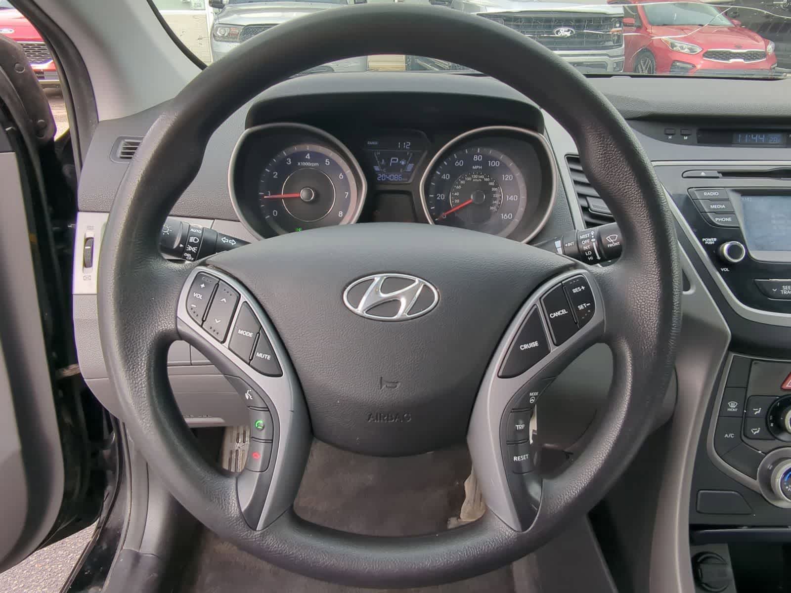 Thumbnail: 2015 Hyundai Elantra - 33