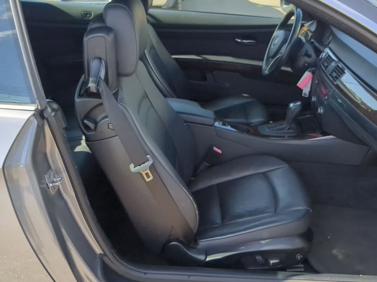 Thumbnail: 2010 BMW 3 Series - 27