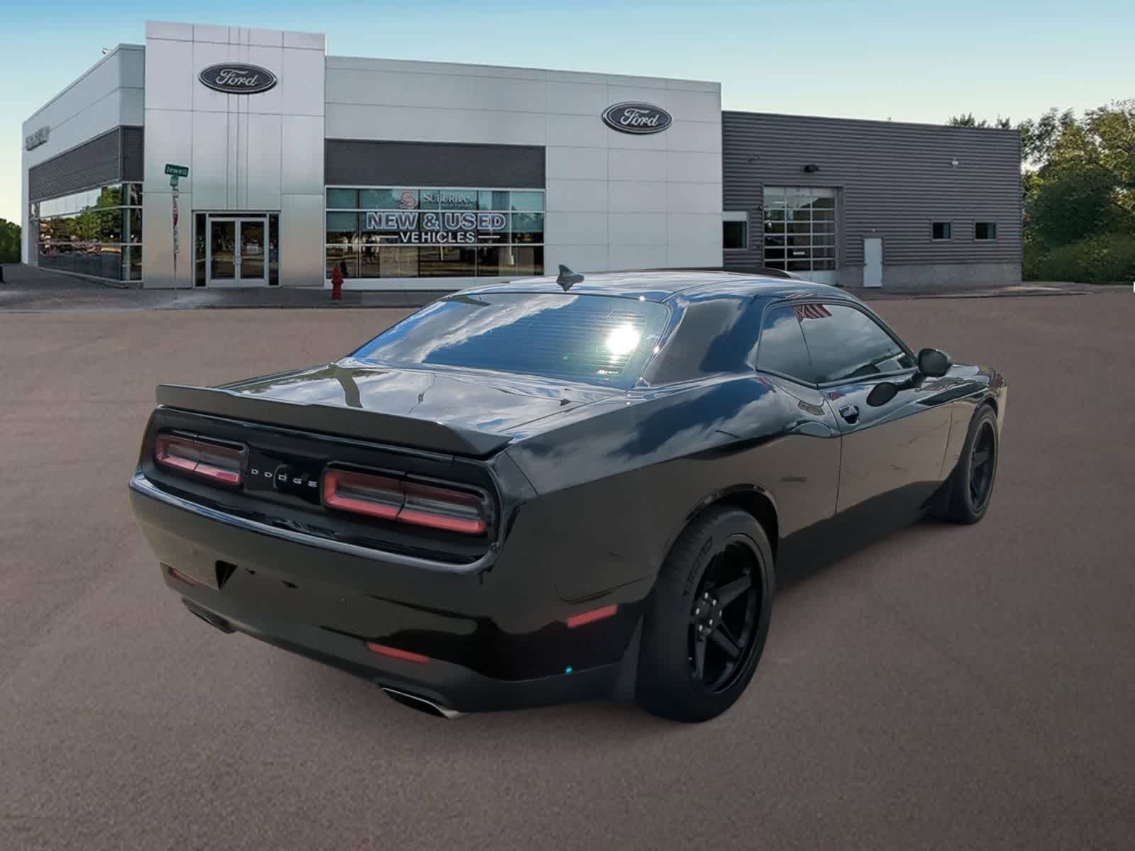 Thumbnail: 2016 Dodge Challenger - 11