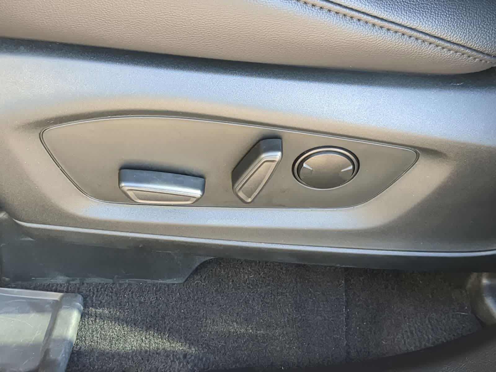 Thumbnail: 2023 Ford Explorer - 23