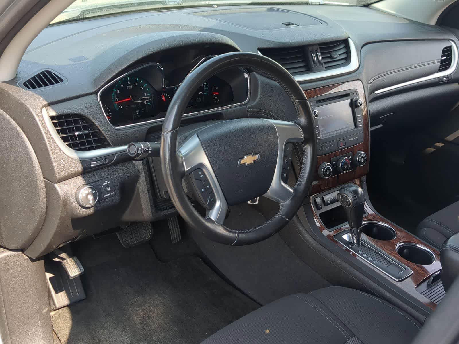 Thumbnail: 2014 Chevrolet Traverse - 14