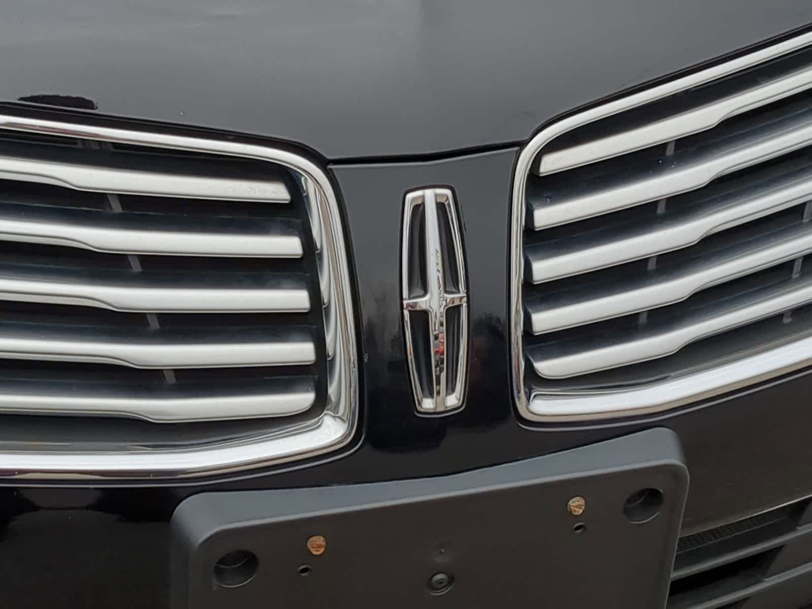 Thumbnail: 2018 Lincoln MKC - 16