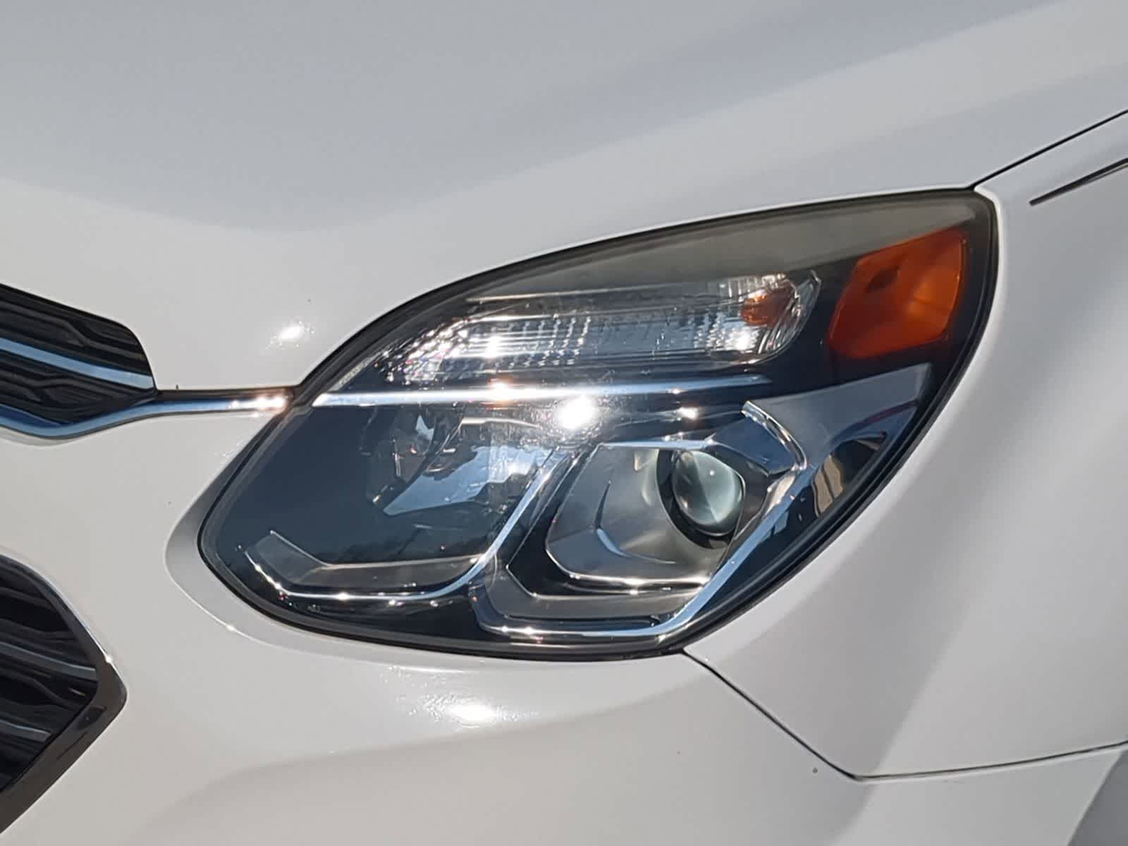 Thumbnail: 2017 Chevrolet Equinox - 15