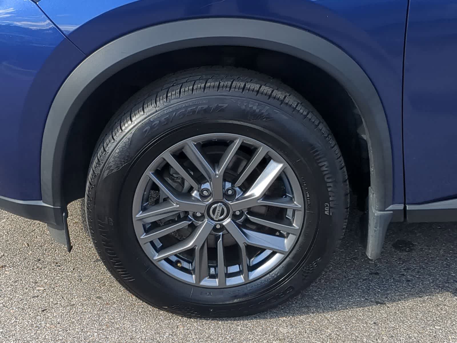 Thumbnail: 2021 Nissan Rogue - 15