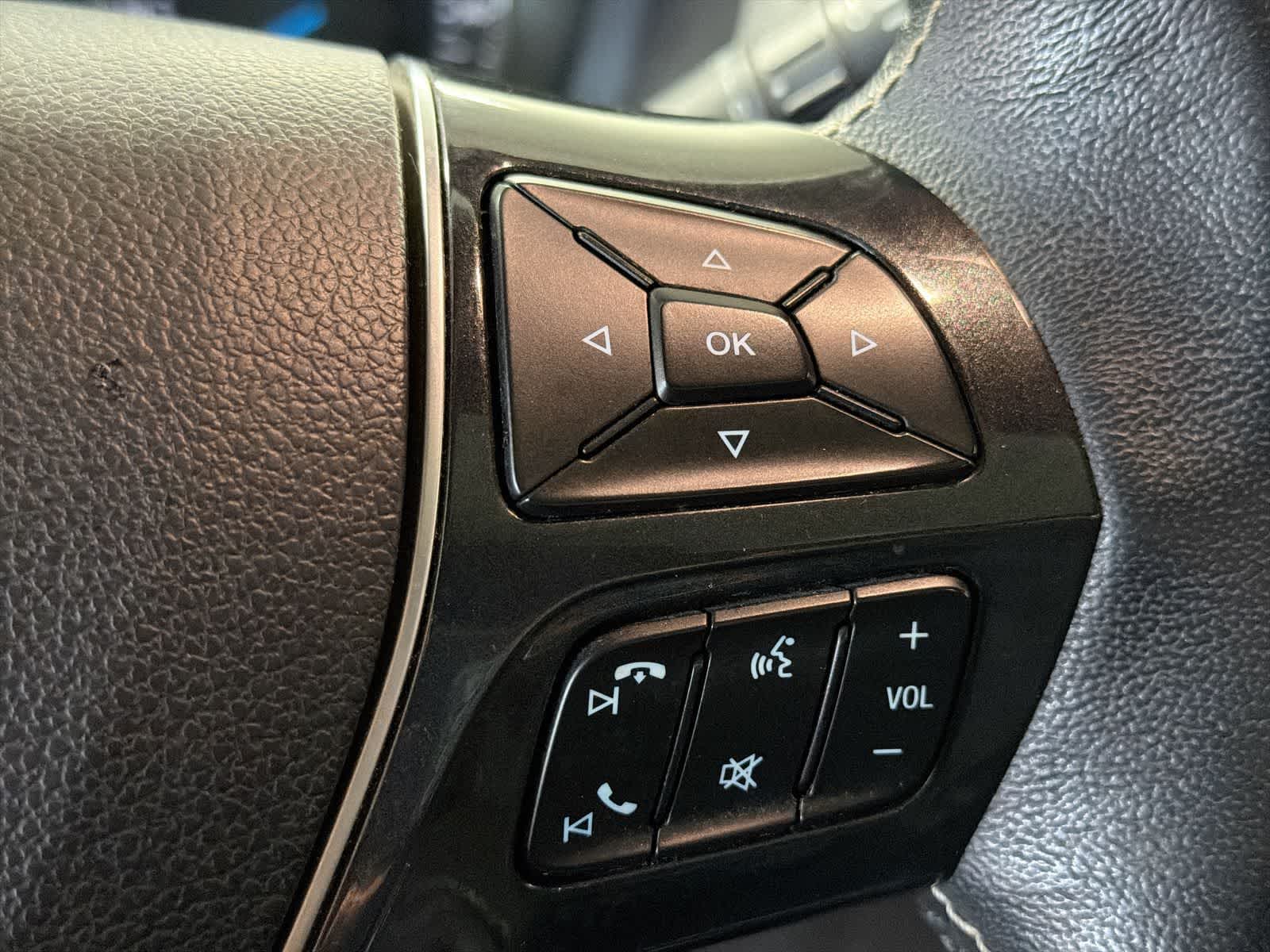 Thumbnail: 2018 Ford Explorer - 29