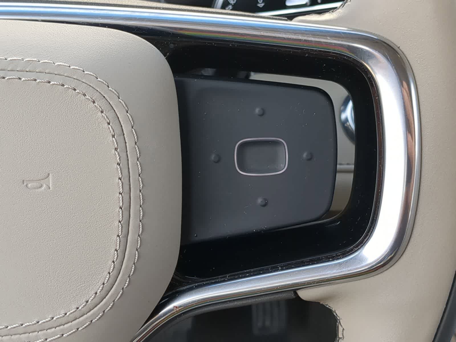 Thumbnail: 2024 Lincoln Nautilus - 28