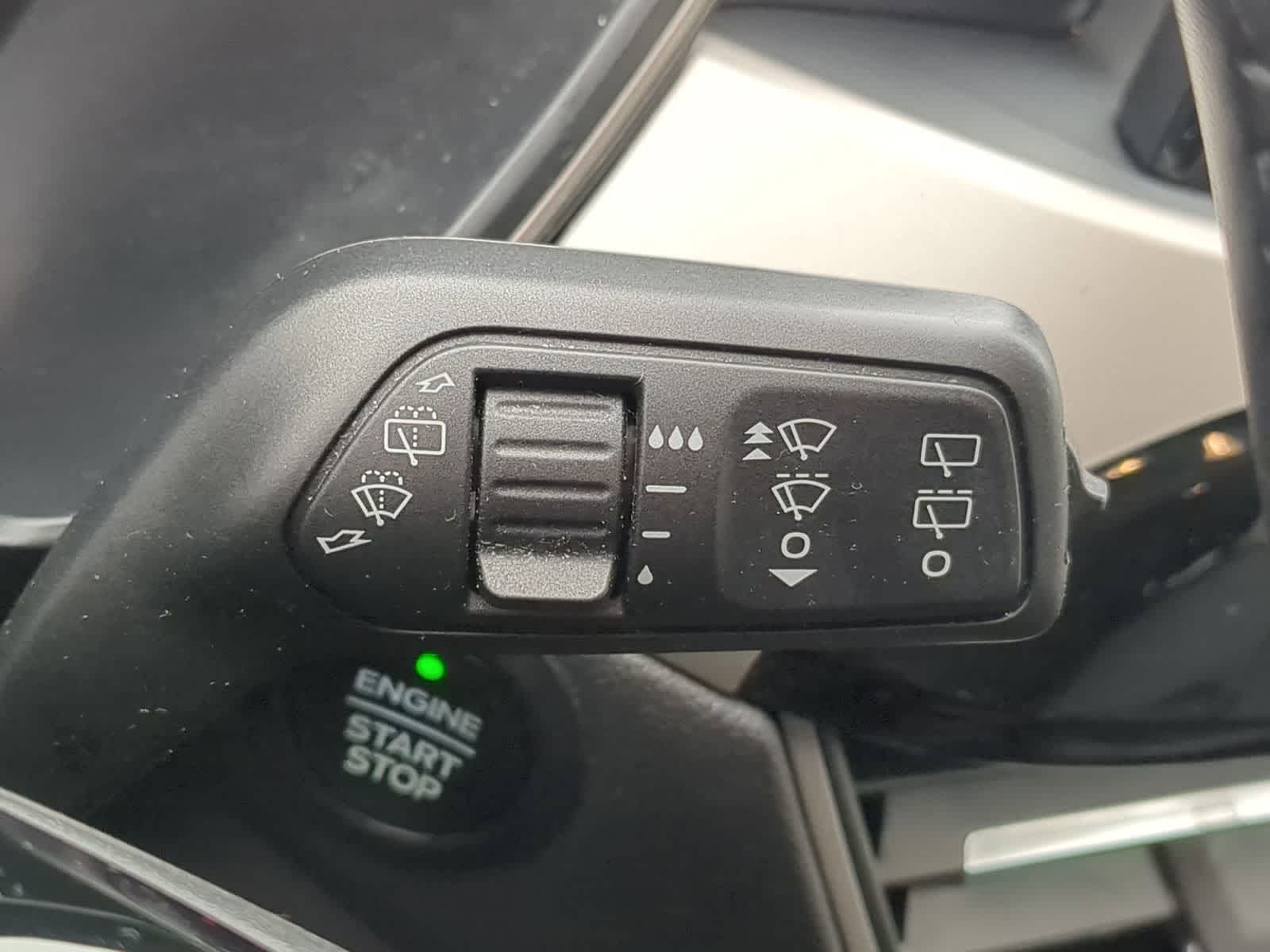 Thumbnail: 2022 Ford Escape - 29