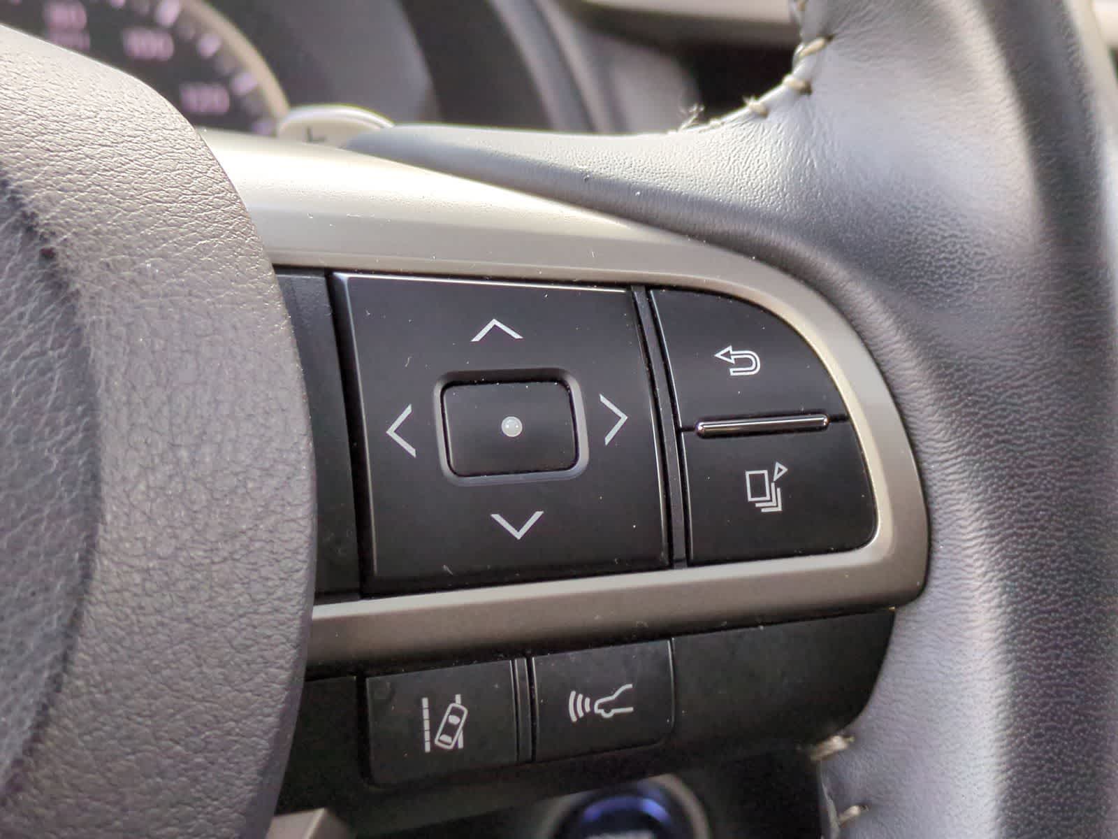 Thumbnail: 2022 Lexus RX - 31