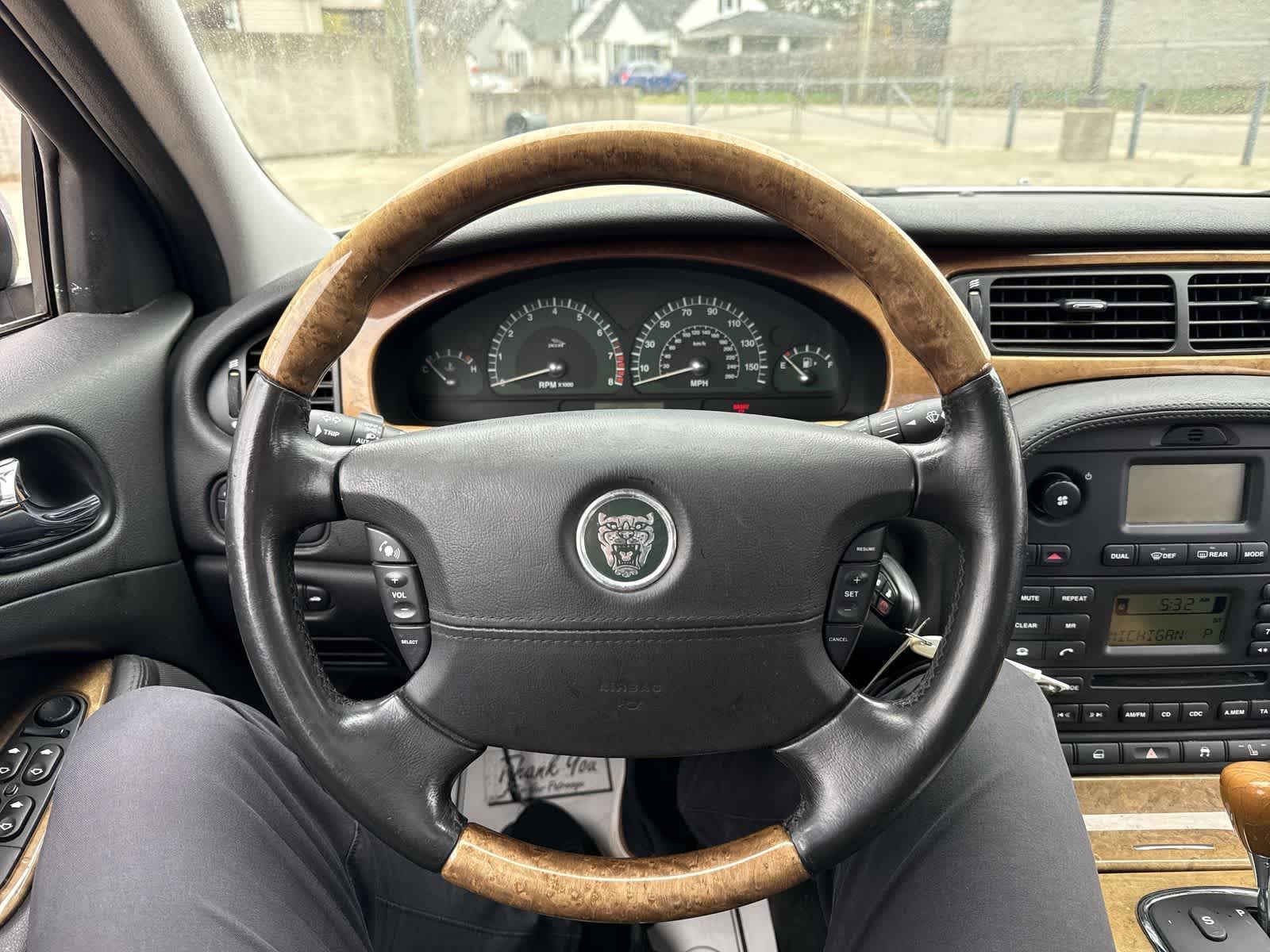 Thumbnail: 2003 Jaguar S-Type - 23