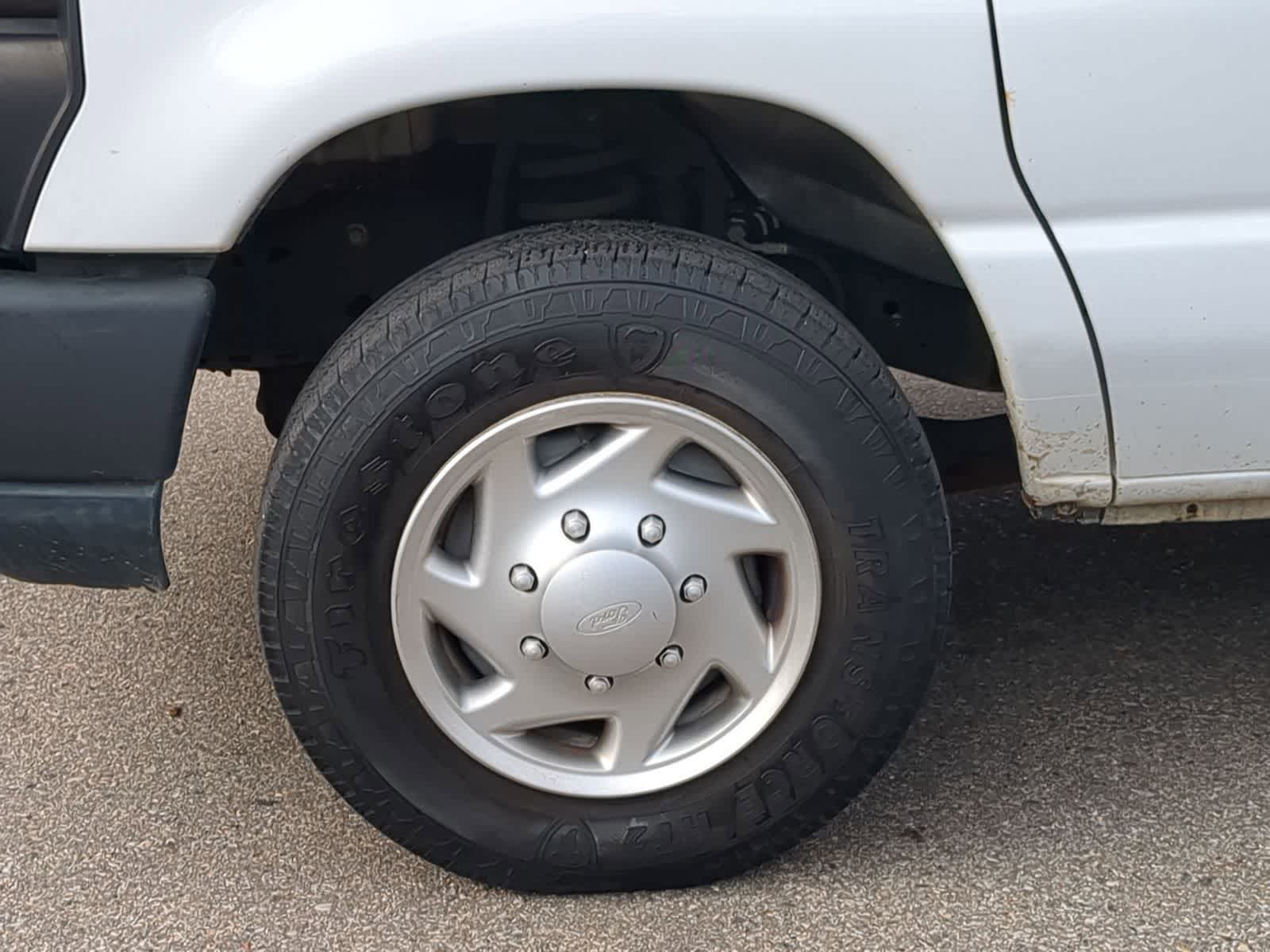 Thumbnail: 2014 Ford Econoline - 15