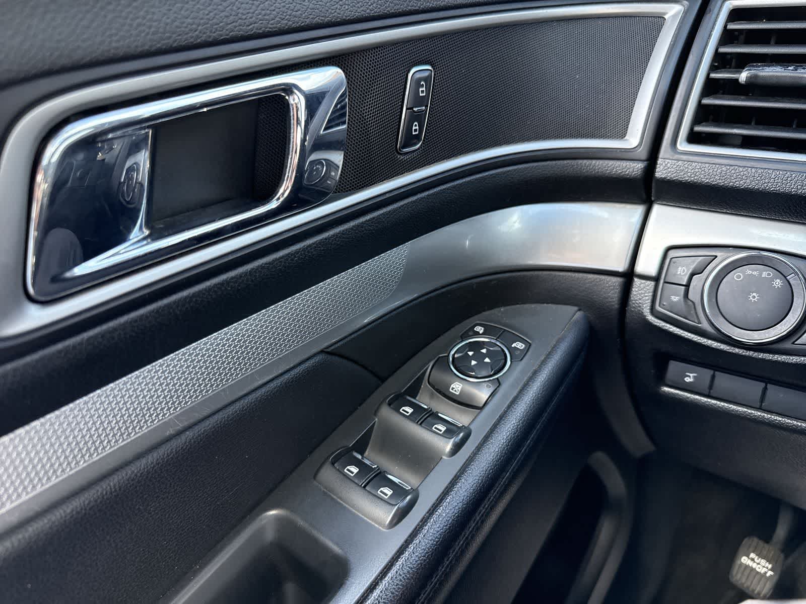 Thumbnail: 2017 Ford Explorer - 24