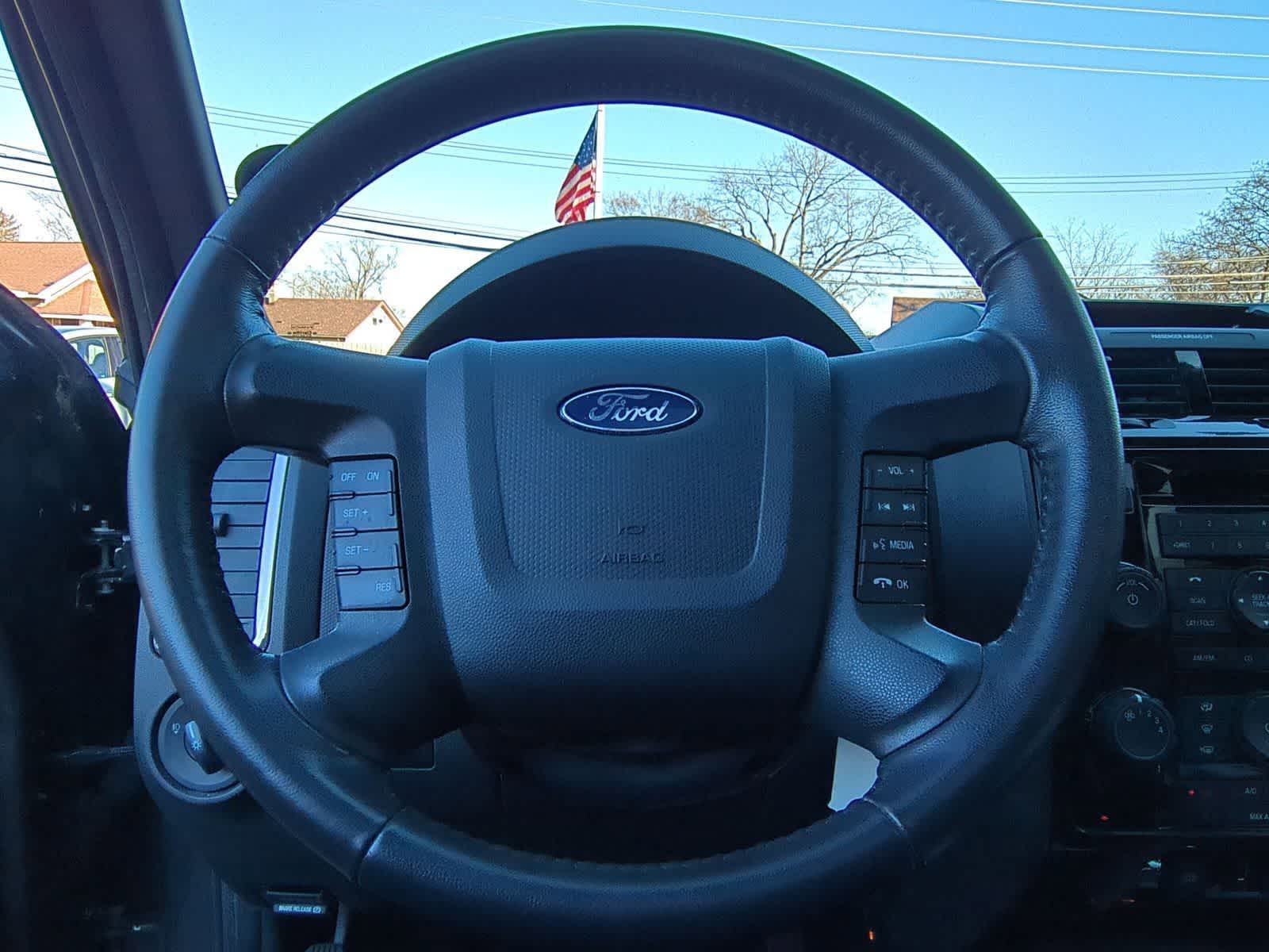 Thumbnail: 2011 Ford Escape - 28