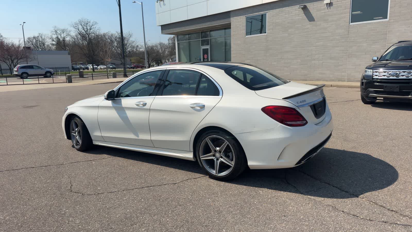 Thumbnail: 2015 Mercedes-Benz C-Class - 7