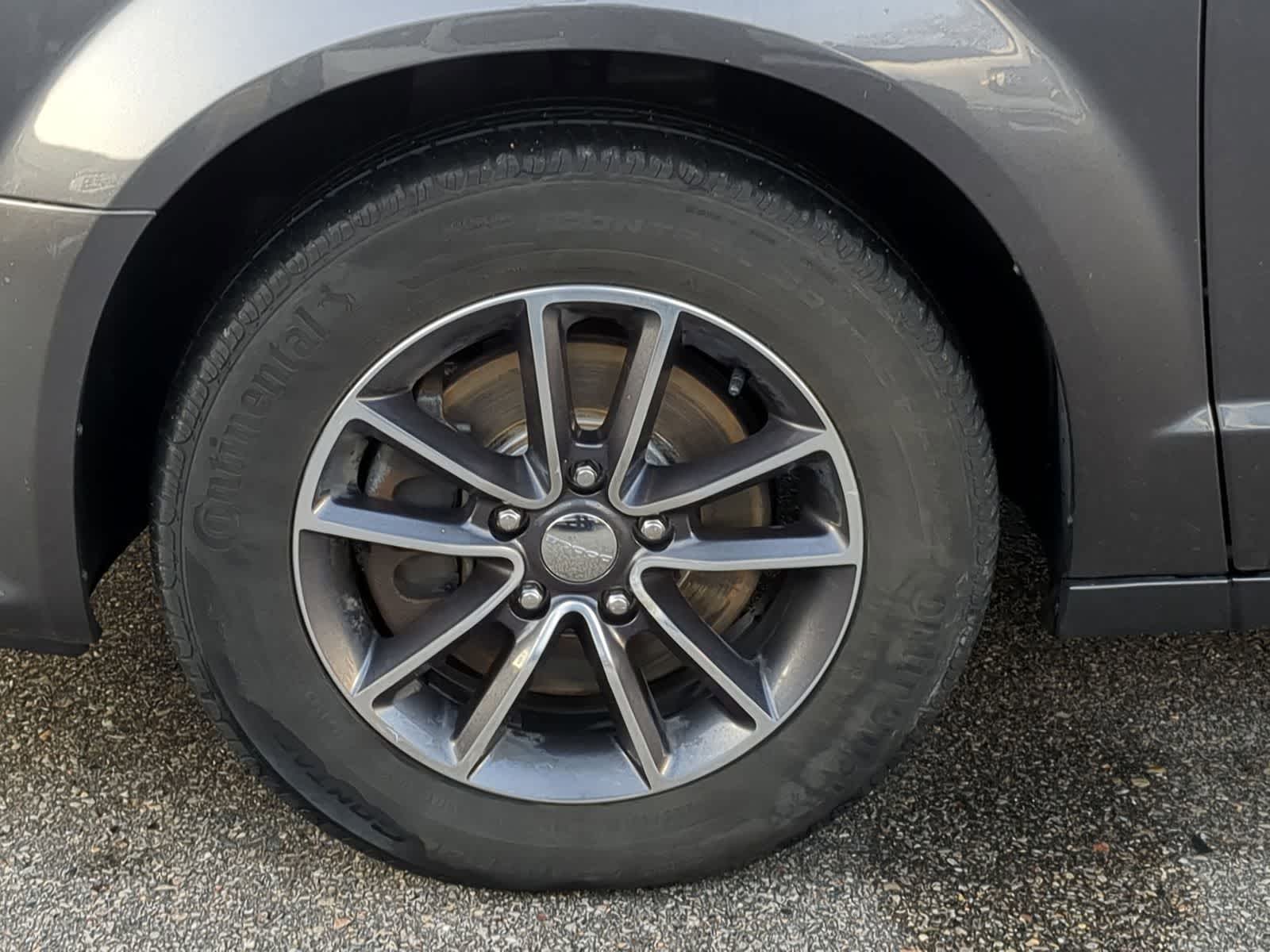 Thumbnail: 2017 Dodge Grand Caravan - 19