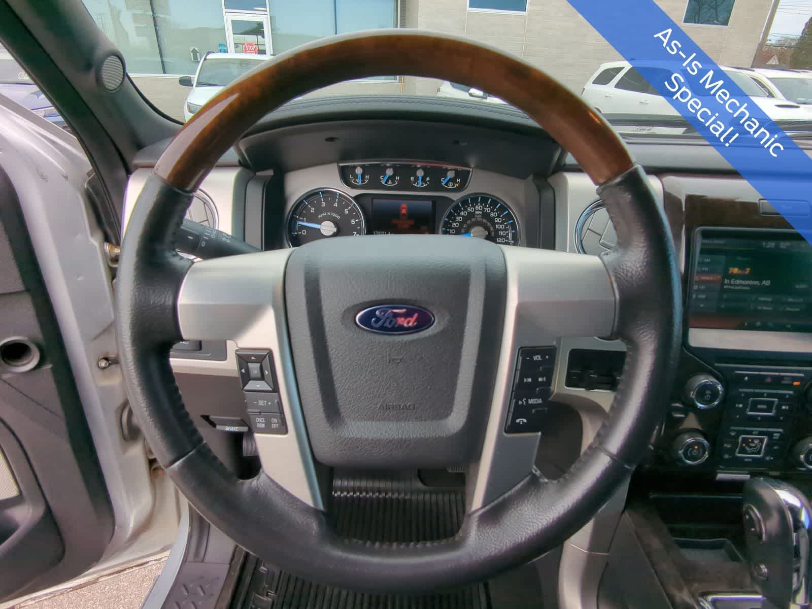 2013 Ford F-150 Platinum 26