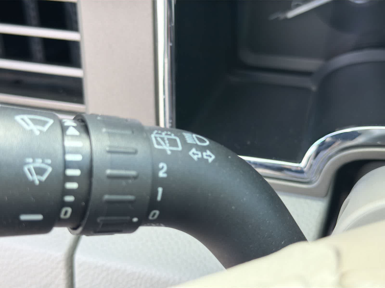 Thumbnail: 2013 Lincoln Navigator - 31