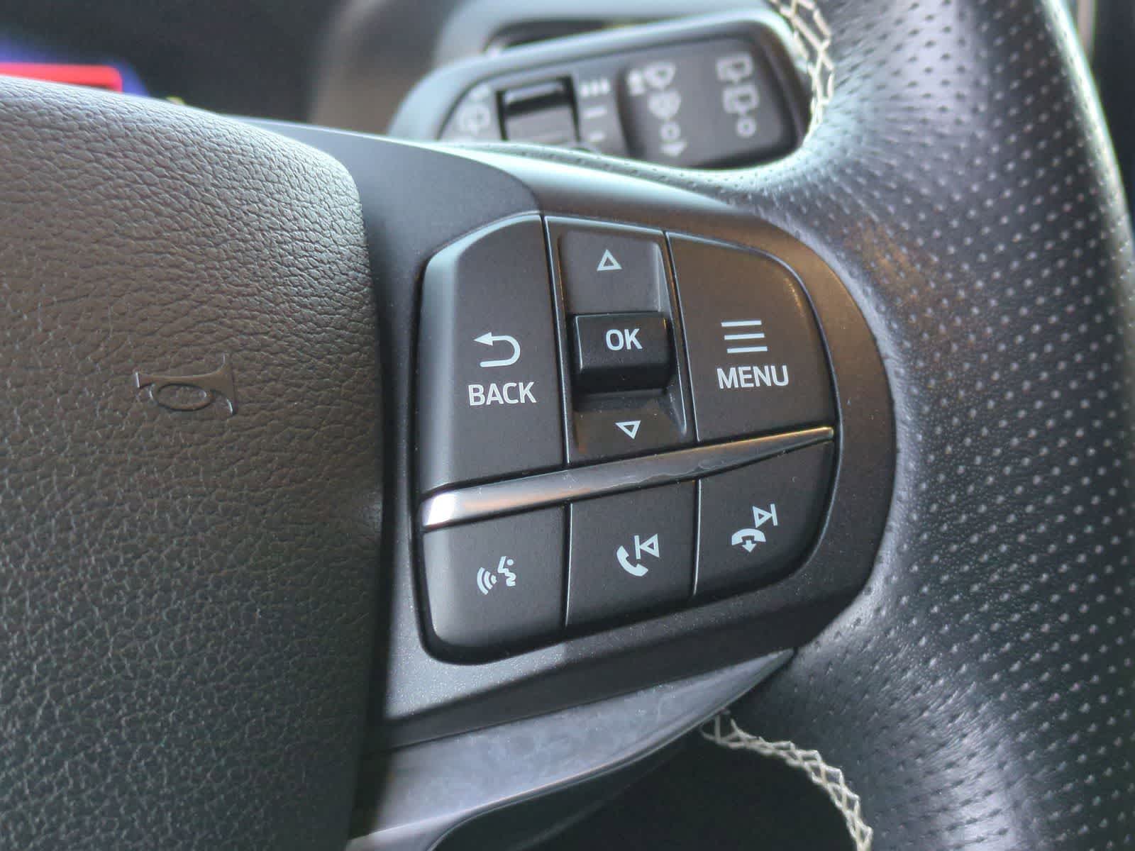 Thumbnail: 2020 Ford Explorer - 31