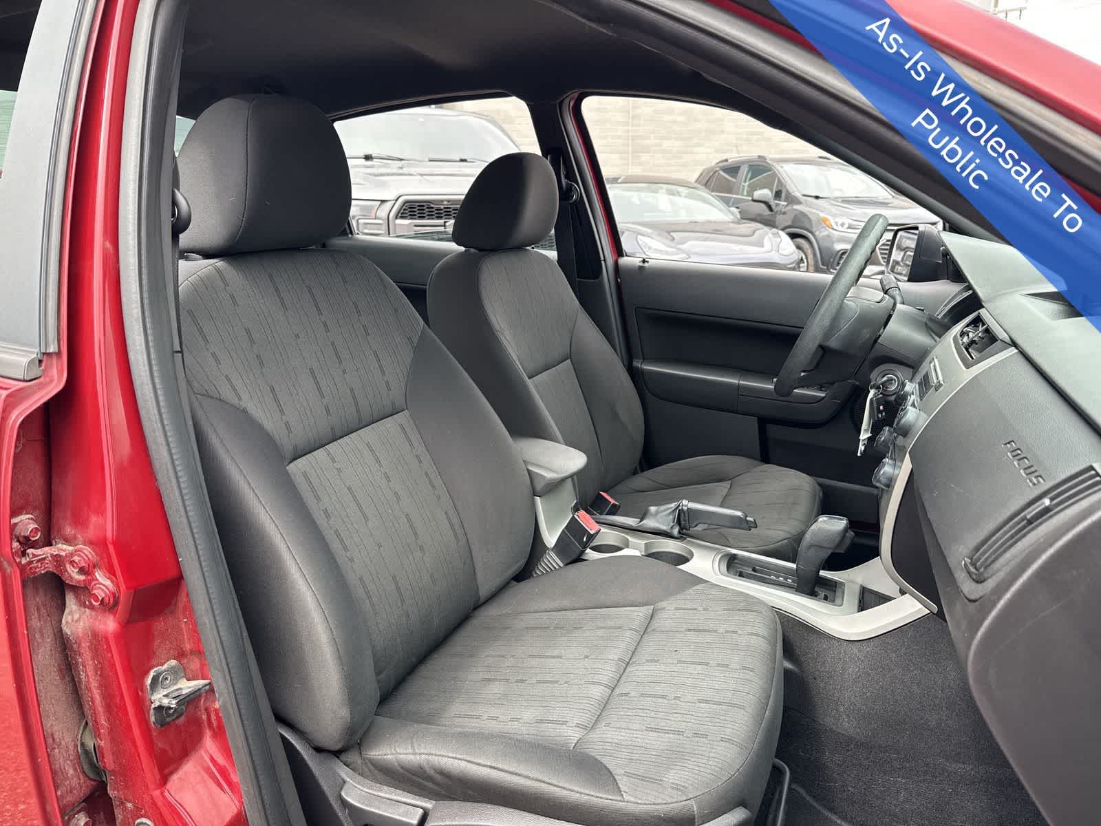 Thumbnail: 2011 Ford Focus - 23