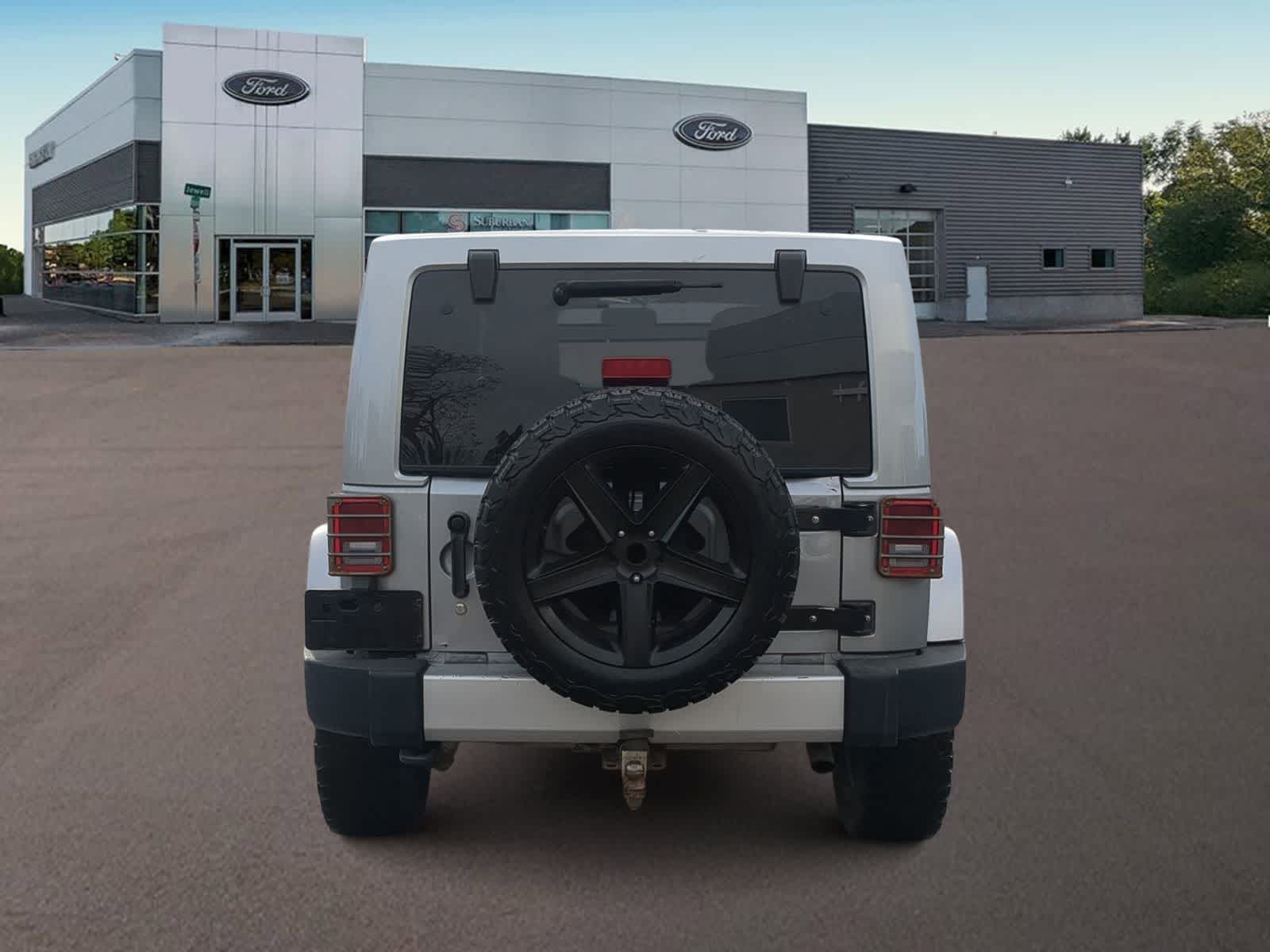 Thumbnail: 2013 Jeep Wrangler - 10