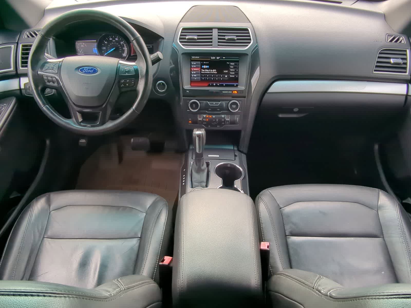 Thumbnail: 2016 Ford Explorer - 20