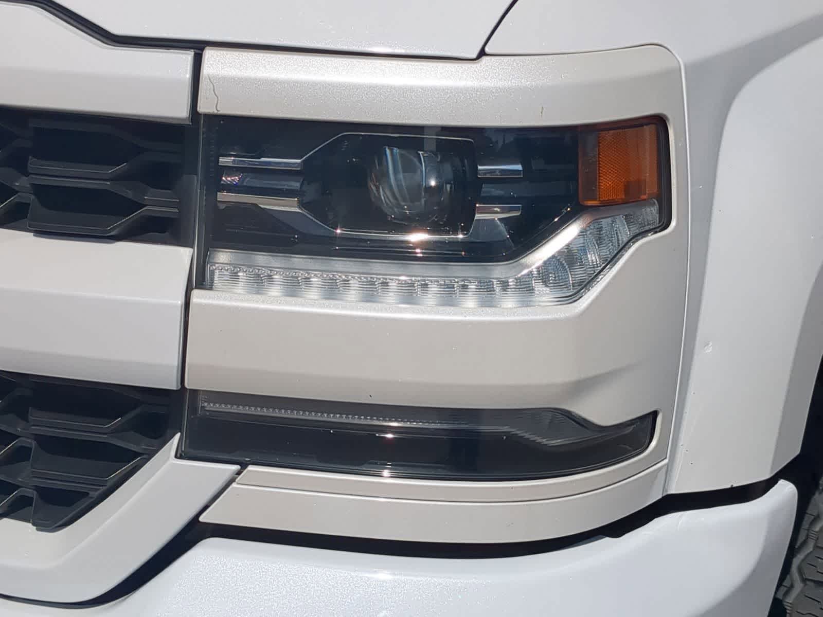 Thumbnail: 2018 Chevrolet Silverado 1500 - 14