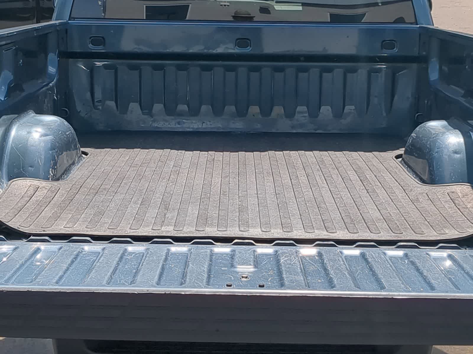 Thumbnail: 2011 Chevrolet Silverado 1500 - 36