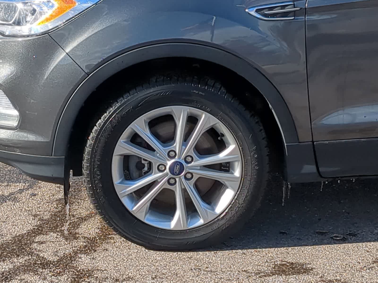 Thumbnail: 2018 Ford Escape - 17