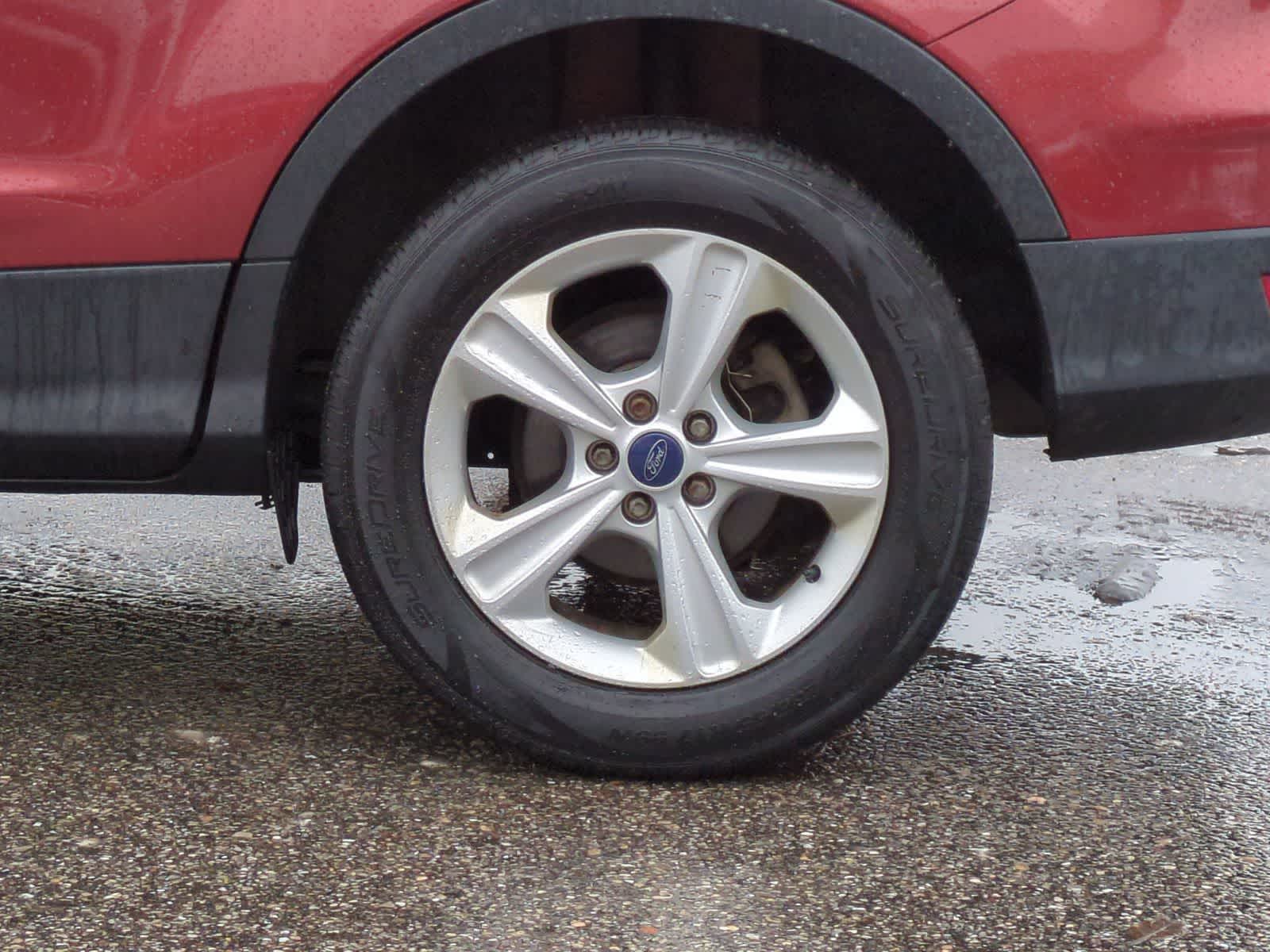 Thumbnail: 2015 Ford Escape - 16